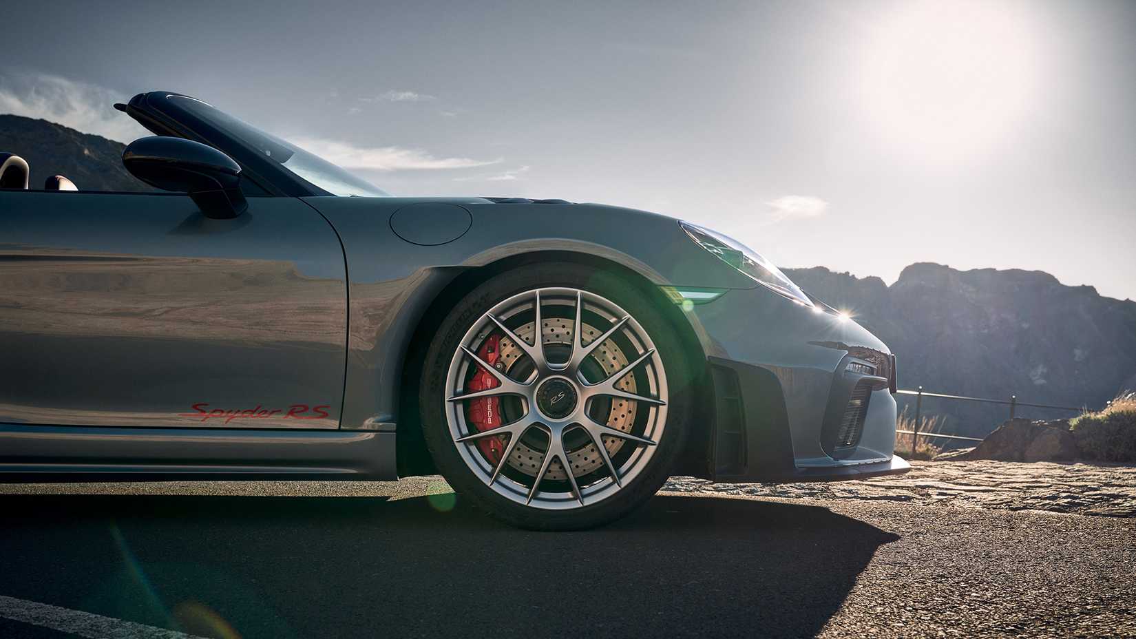 Porsche Otomatik Ön Kaldırma Sistemi: Tampondan Daha Değerli Parçaları Kurtaracak