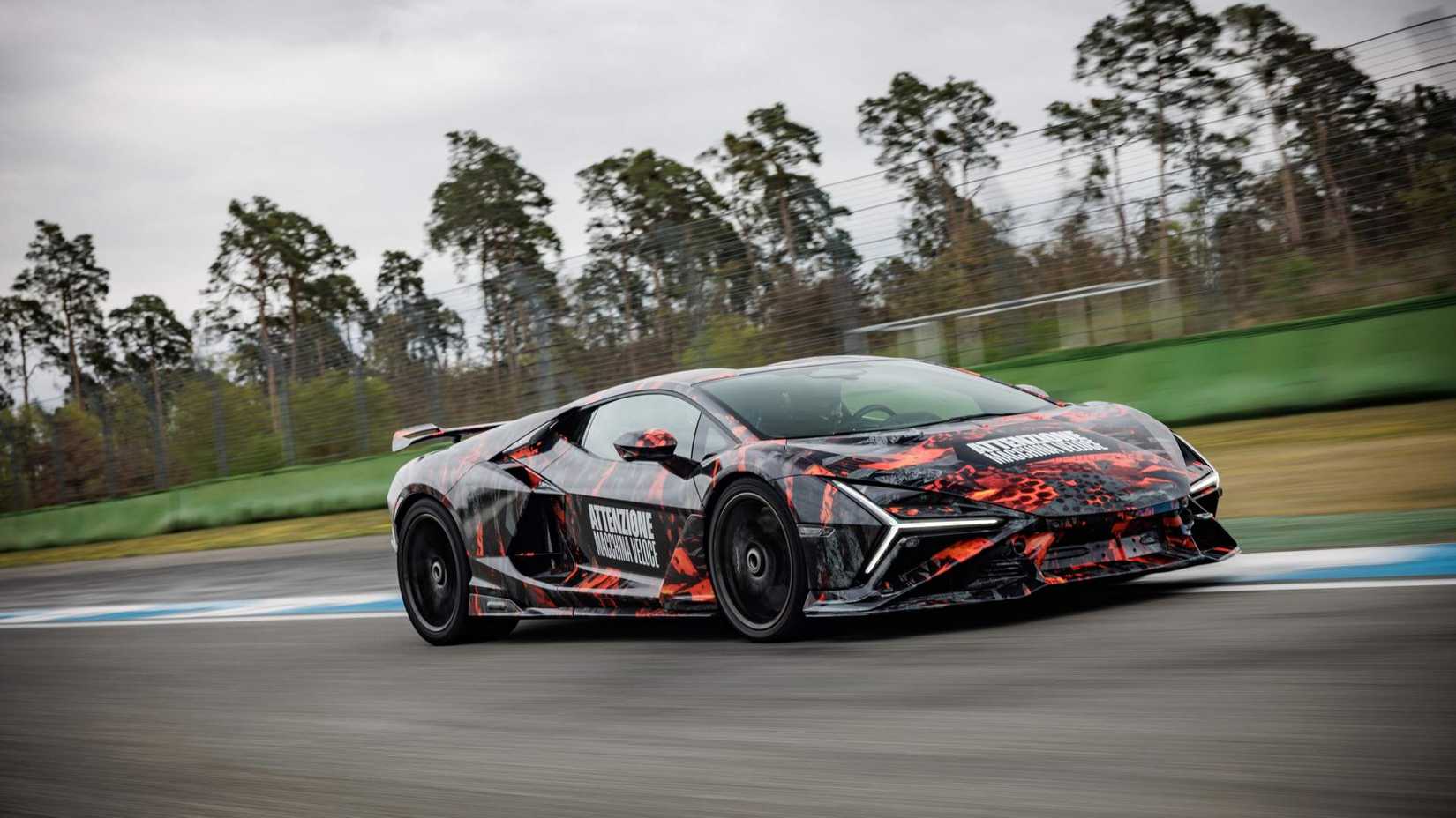 Lamborghini Revuelto SV Hockenheim'da Rekor Kırdı: Ama Nürburgring Yok