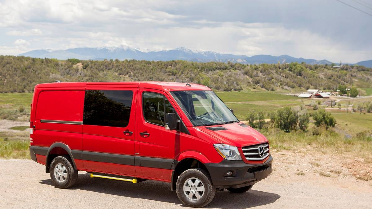 2015 Mercedes-Benz Sprinter Crew Van RWD 2500 144