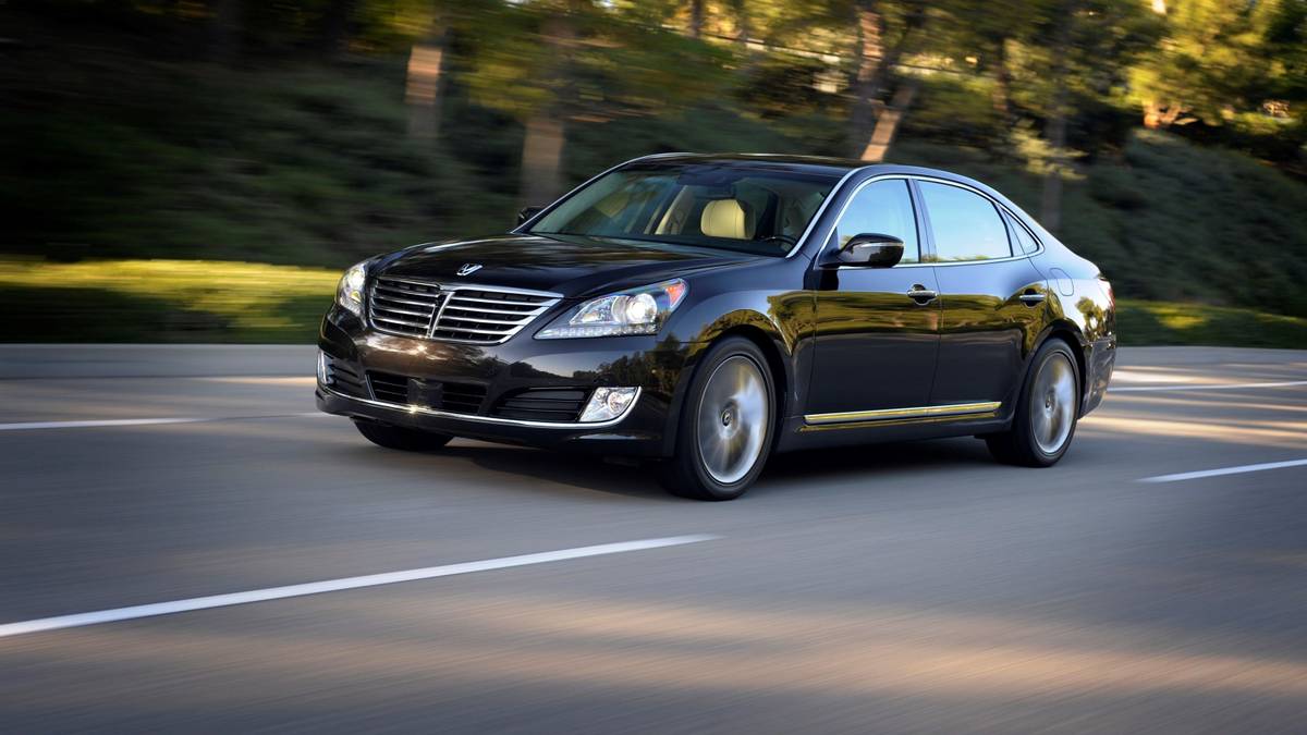 Hyundai Equus: Review, Pricing, Photos, and Specs