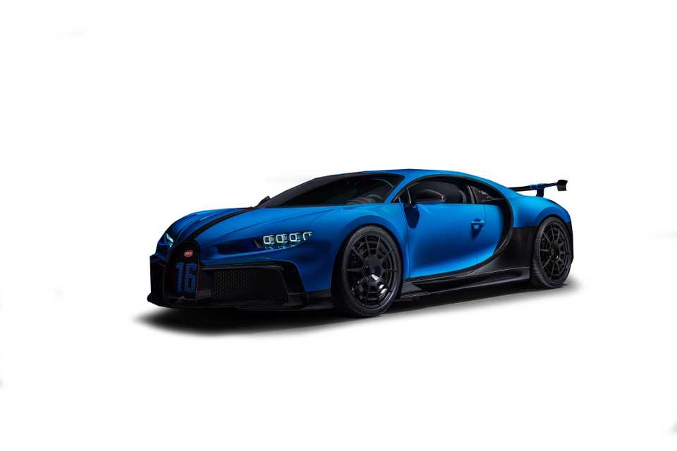 When Bugattis Chiron Pur Sports Acceleration Impresses Enthusiasts: Unmatched Power Unleashed