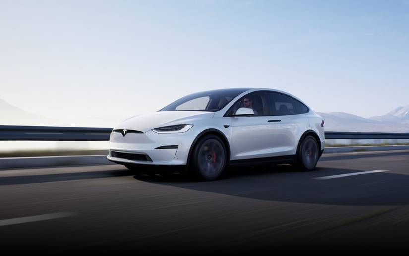 Tesla Model X Review: Pricing, Specs & Photos