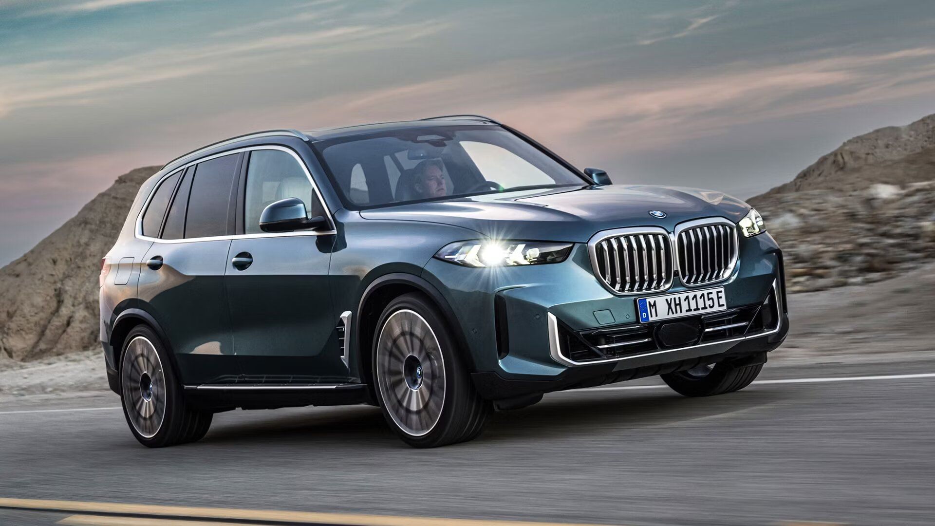 2024 BMW X5 4th Gen Facelift Front Angle View