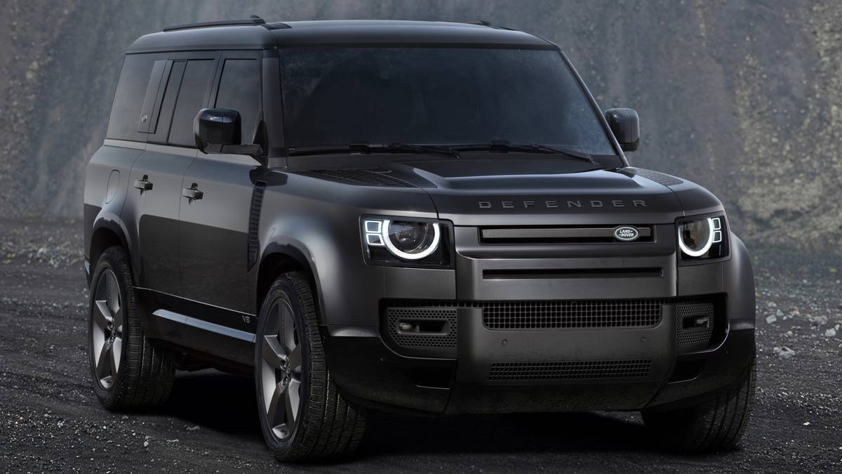 2025 Land Rover Defender Pricing, Photos & Specs