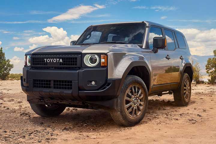 Toyota Land Cruiser 70 – photo 7