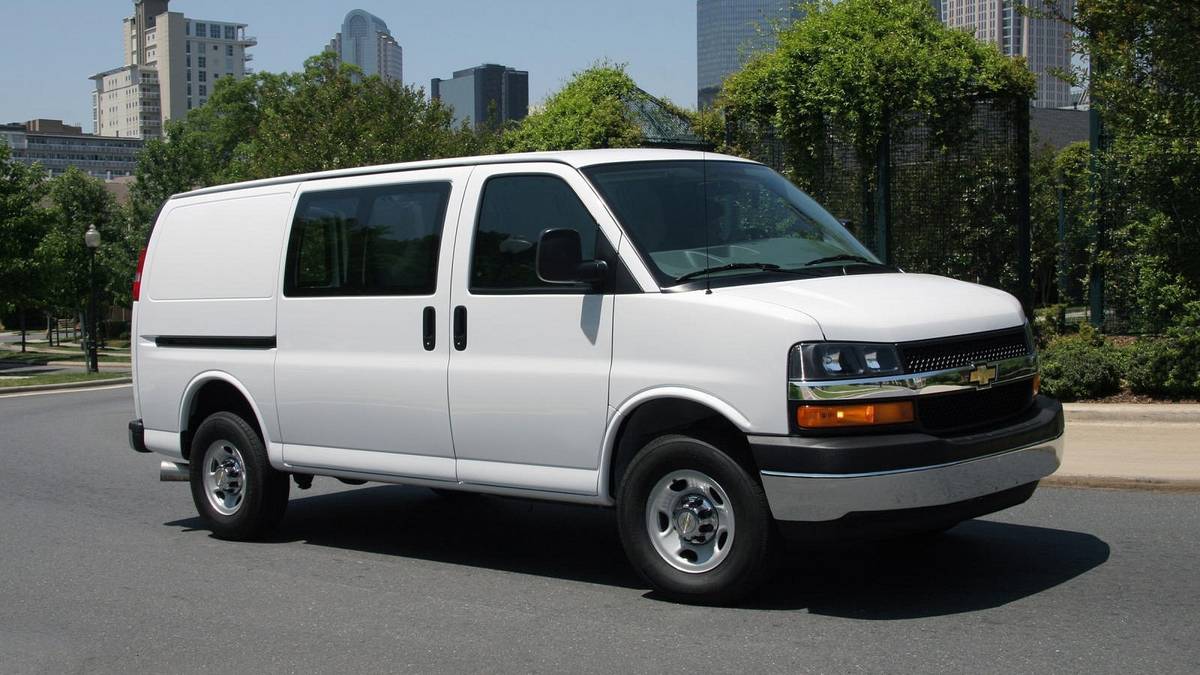 2025 Chevrolet Express Pricing, Photos & Specs