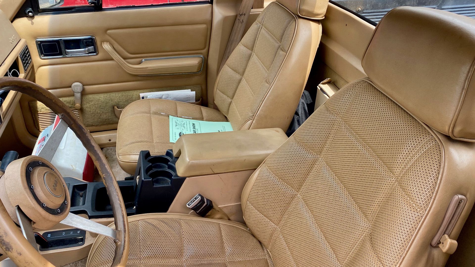 1987 Jeep Comanche pickup Interior