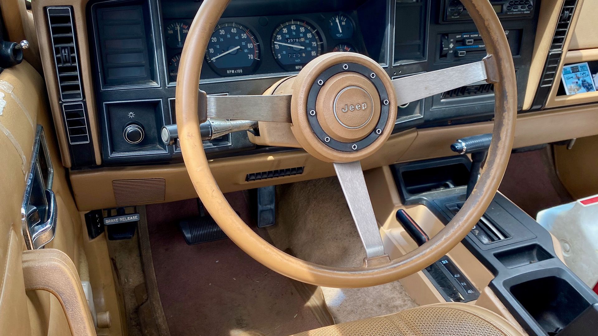 1987 Jeep Comanche pickup steering wheel