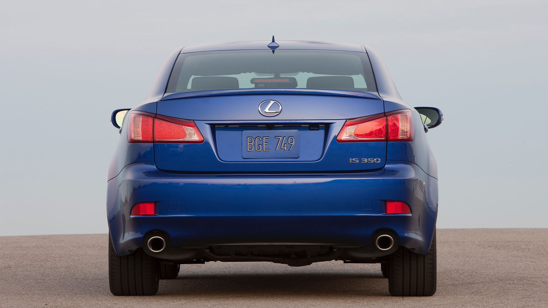 2011 Lexus IS Pricing, Photos & Specs