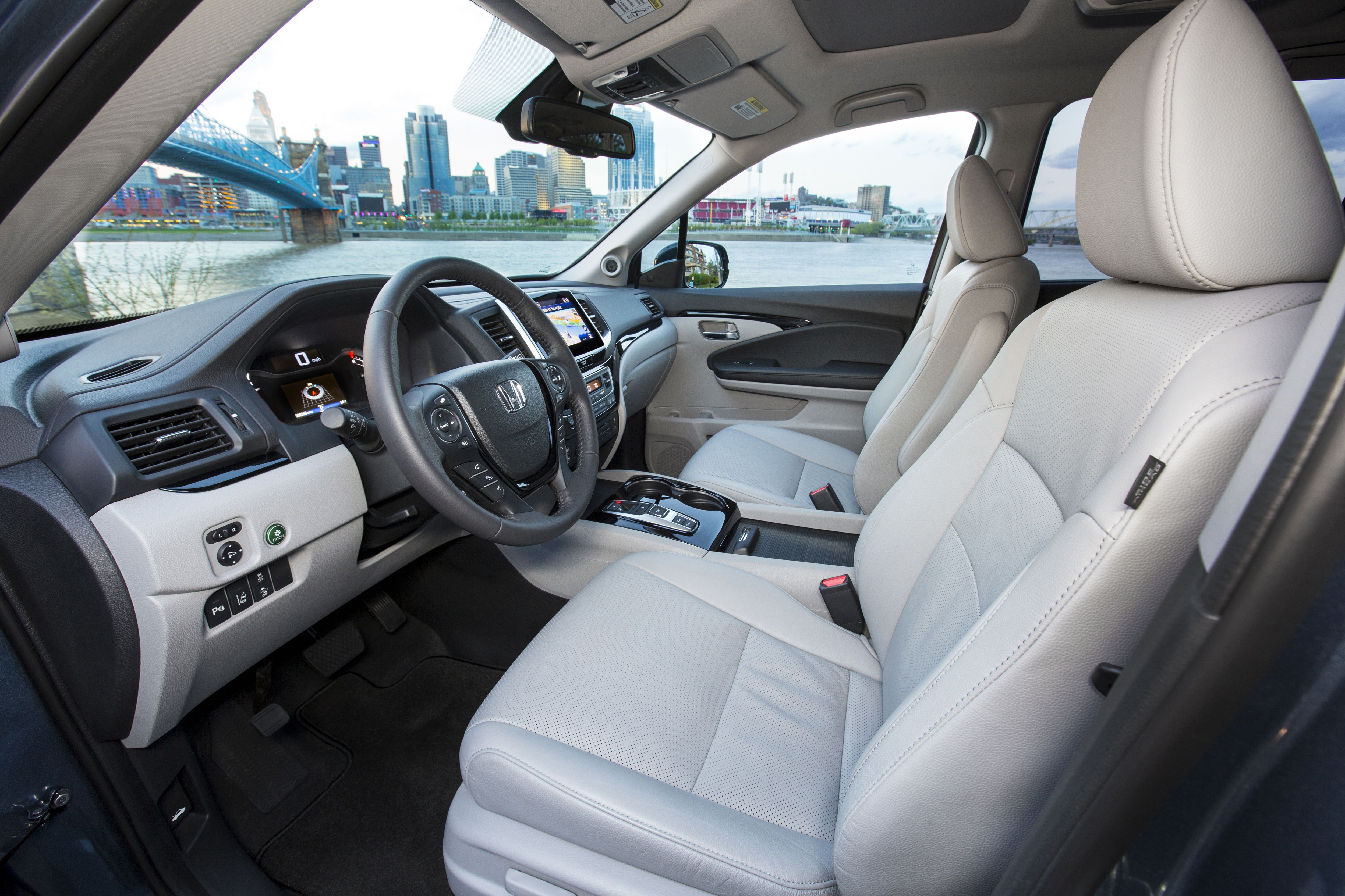 2017 Honda Pilot interior