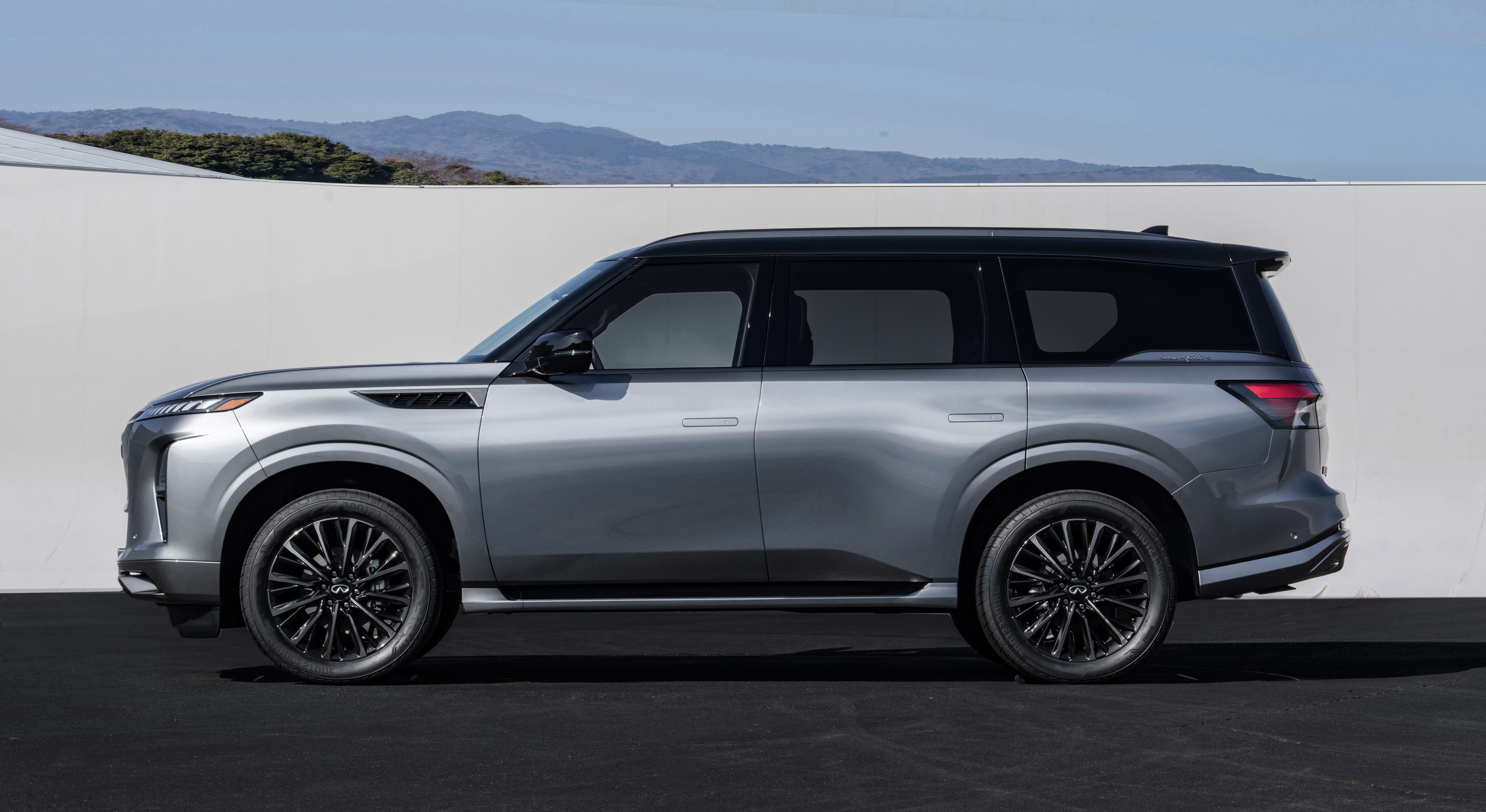 Large SUV Comparison: 2025 Infiniti QX80 Vs. 2024 Lexus LX 600