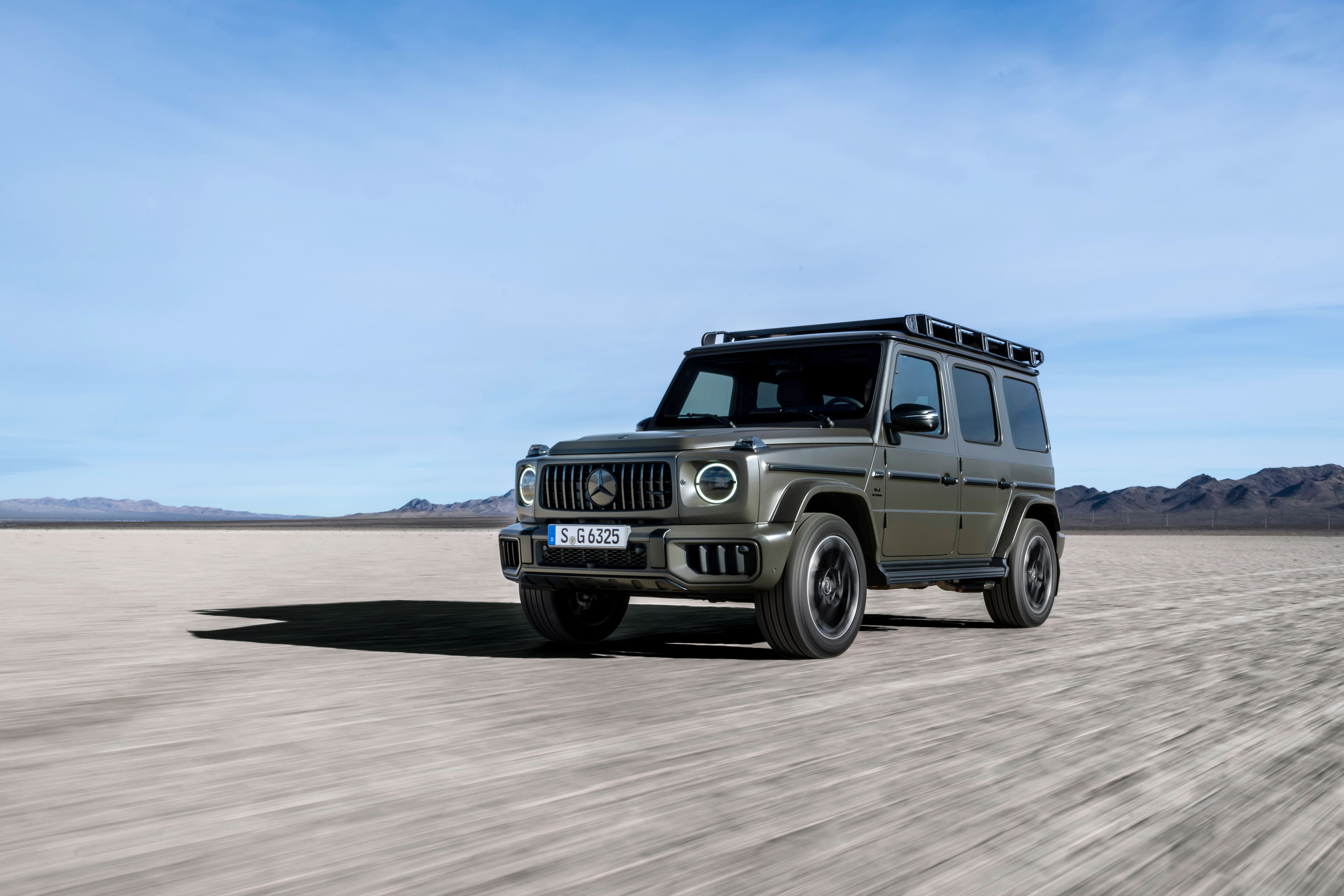 2025 Mercedes-AMG G63 3/4 front view