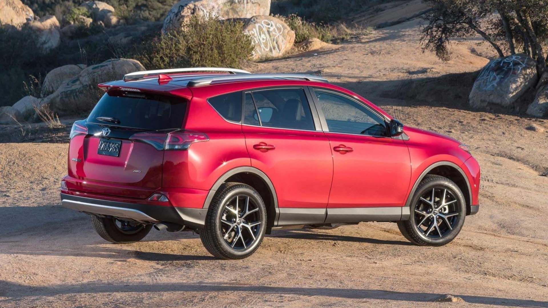2016-2018 Toyota RAV4 4th Gen Facelift Rear Angle View 