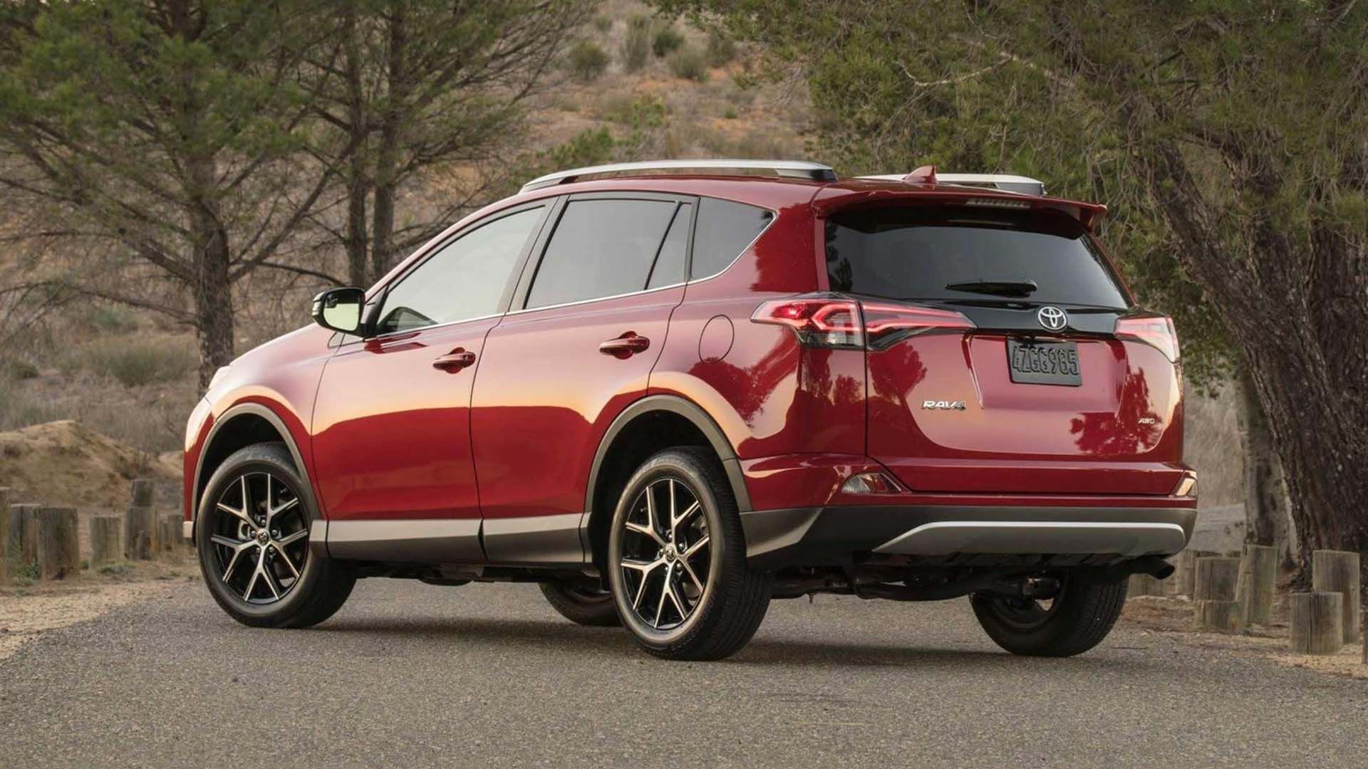 2016-2018 Toyota RAV4 XA40 Facelift Red Rear Angled View