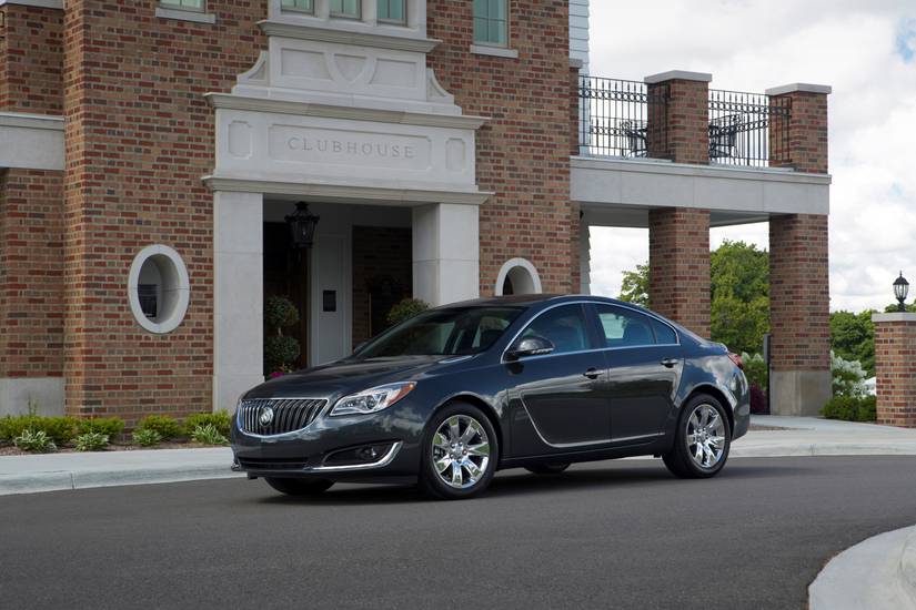 Buick Regal Sedan: Review, Pricing, Photos, and Specs
