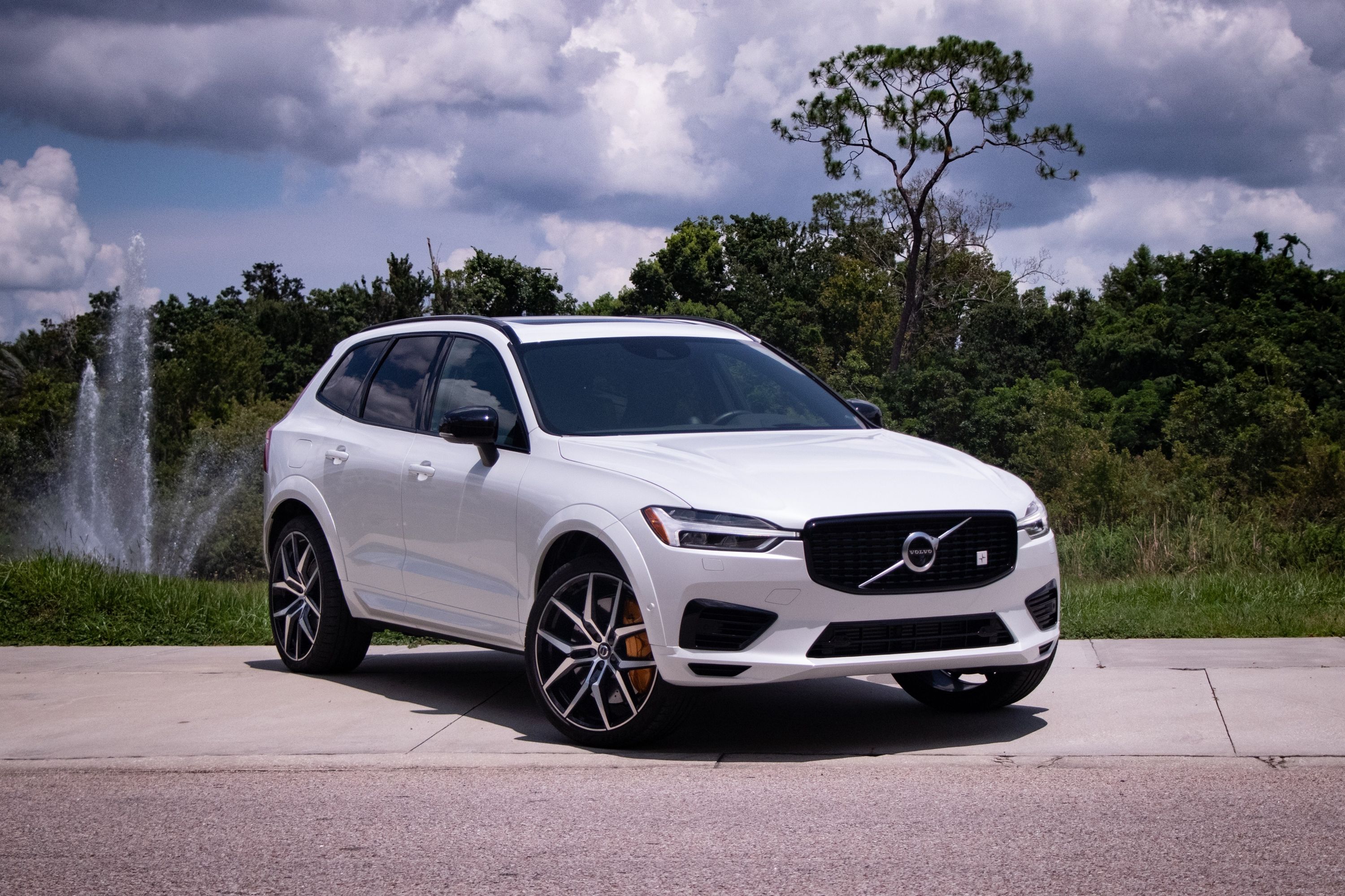 2019 volvo xc60 t8 hybrid review