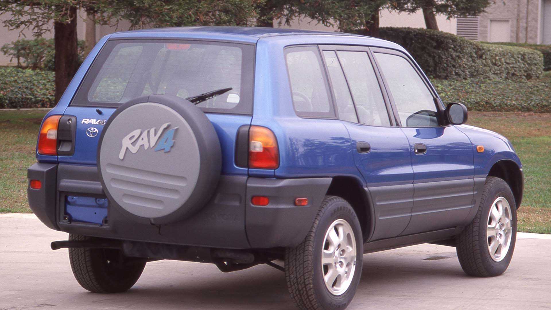 Rav4 1999 Rear Toyota RAV4: How This Toyota Compact SUV Became The Crossover To Beat