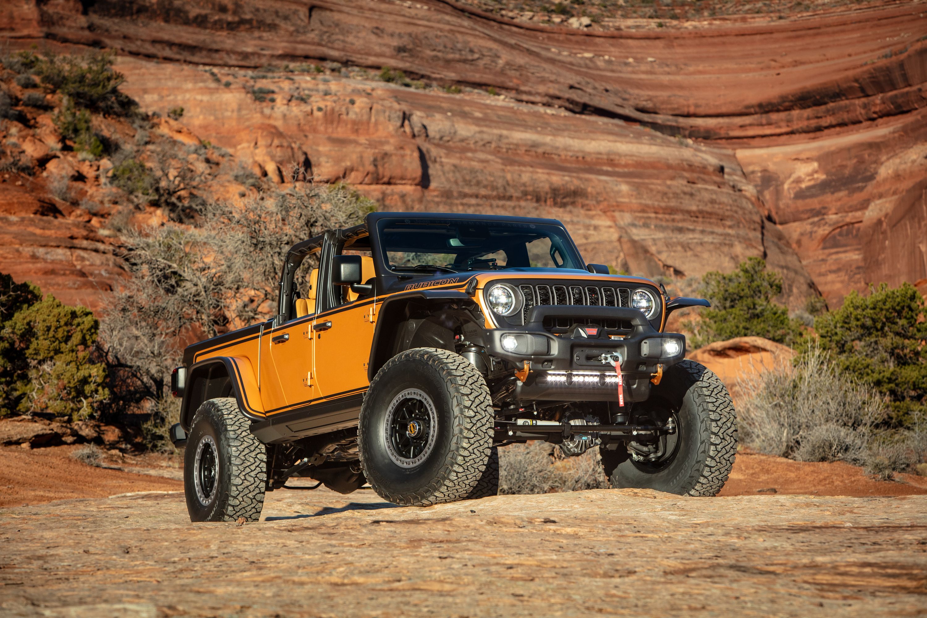 Jeep Gladiator Rubicon High Top Concept Front