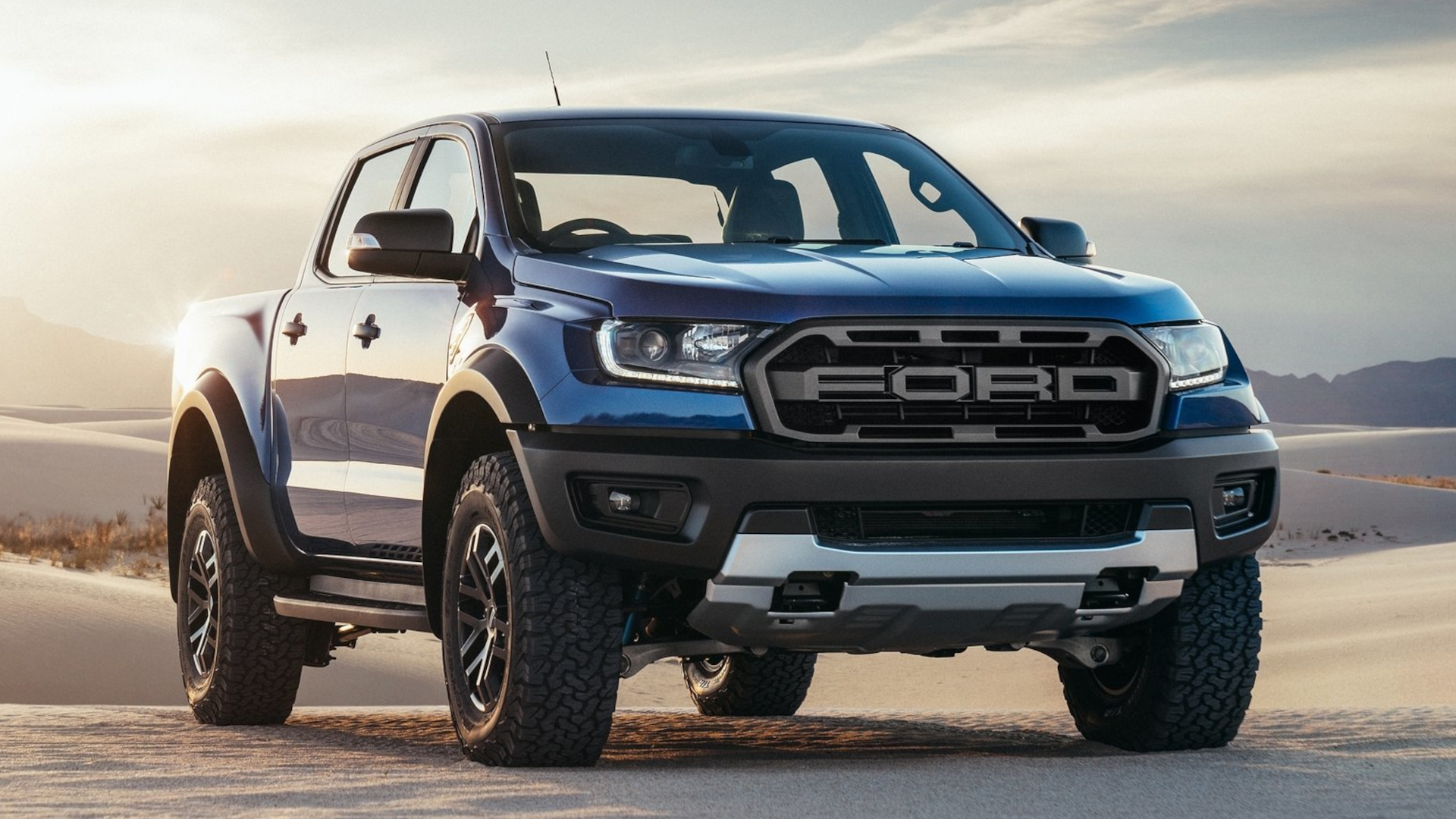 Old Ragner New Vs. Old: 2024 Twin-Turbo V6 Ford Ranger Raptor Vs. 2019 ...