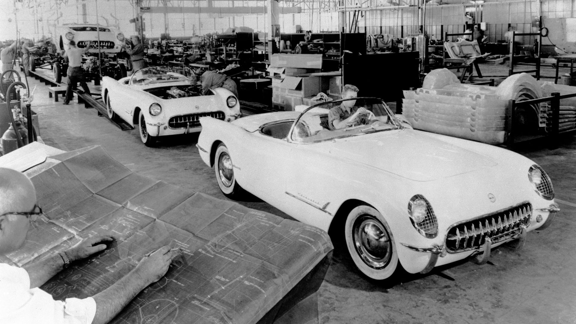 The_first_Corvettes_produced_in_Flint,_Michigan_on_June_30,_1953_assemble_line-2