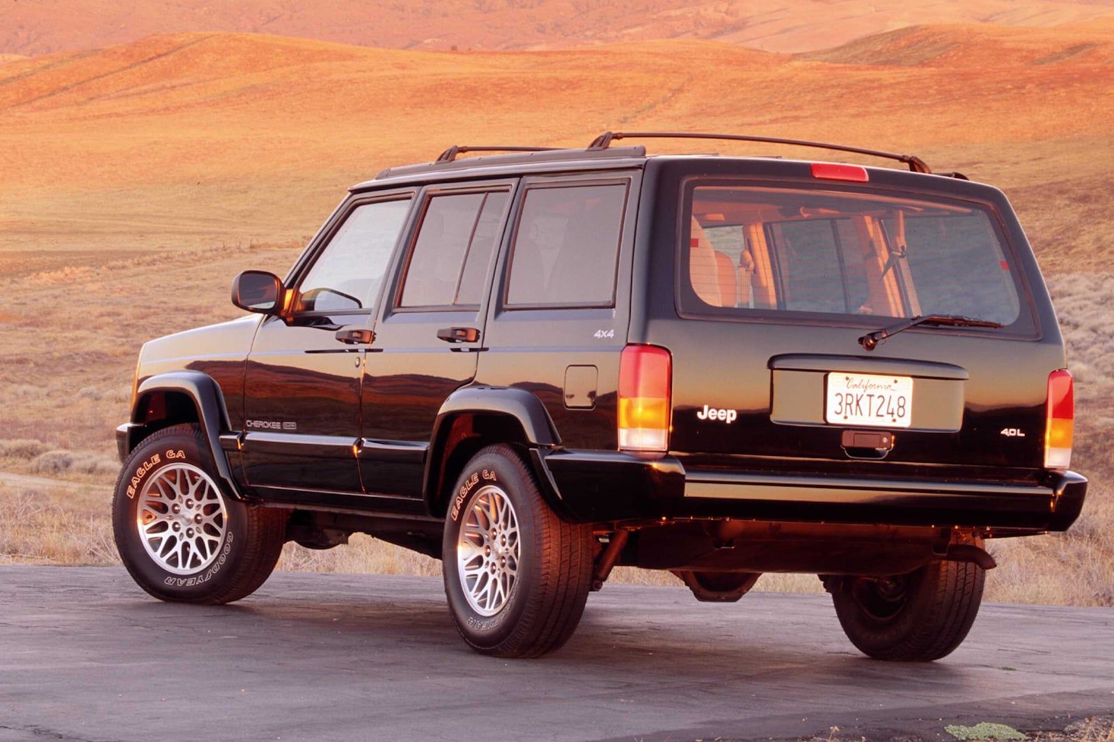 Jeep Cherokee Generations: All Model Years | CarBuzz