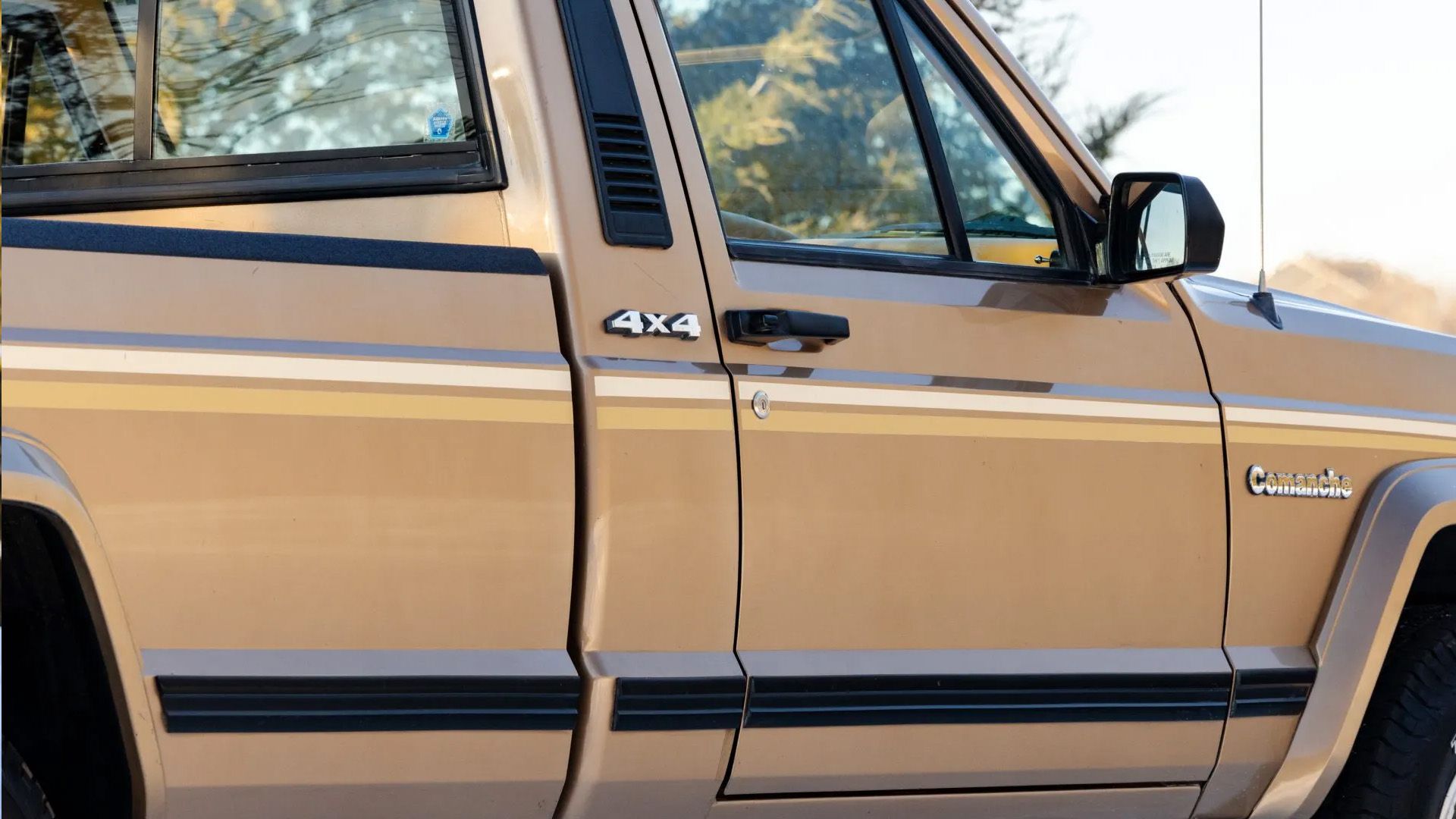 1988 Jeep Comanche Pioneer