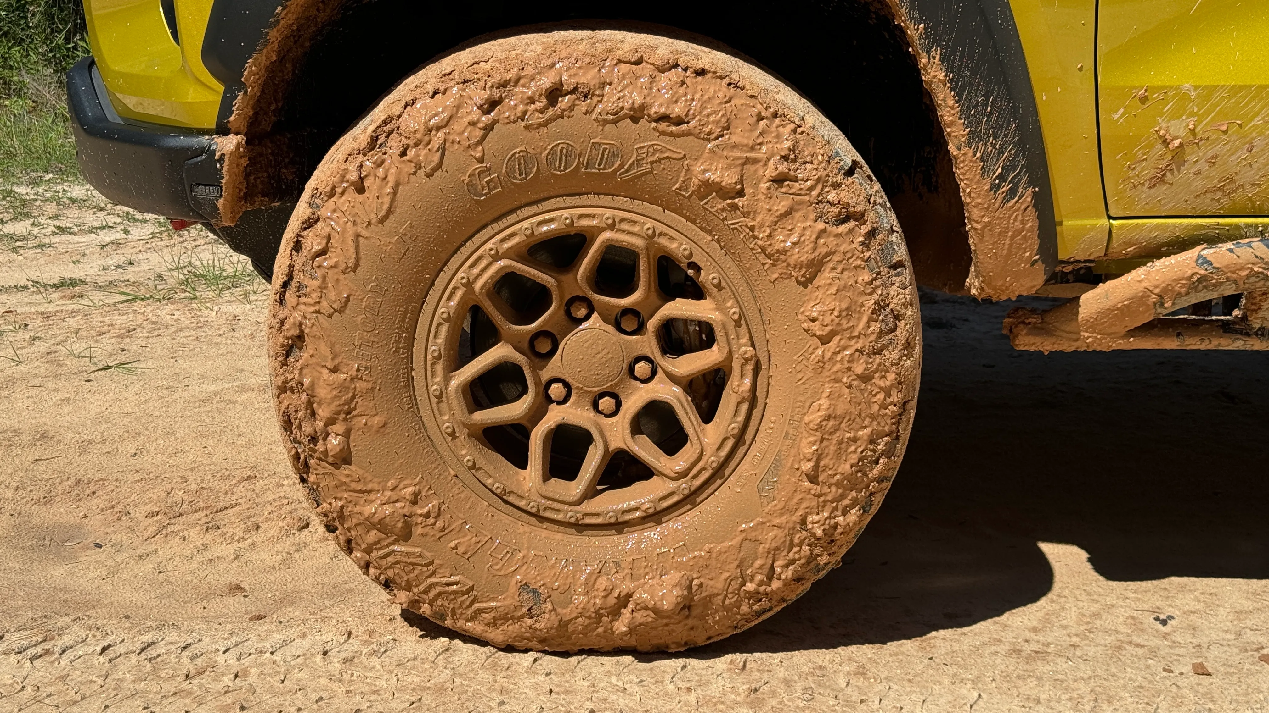 2024 Chevrolet Colorado ZR2 Bison wheel muddy