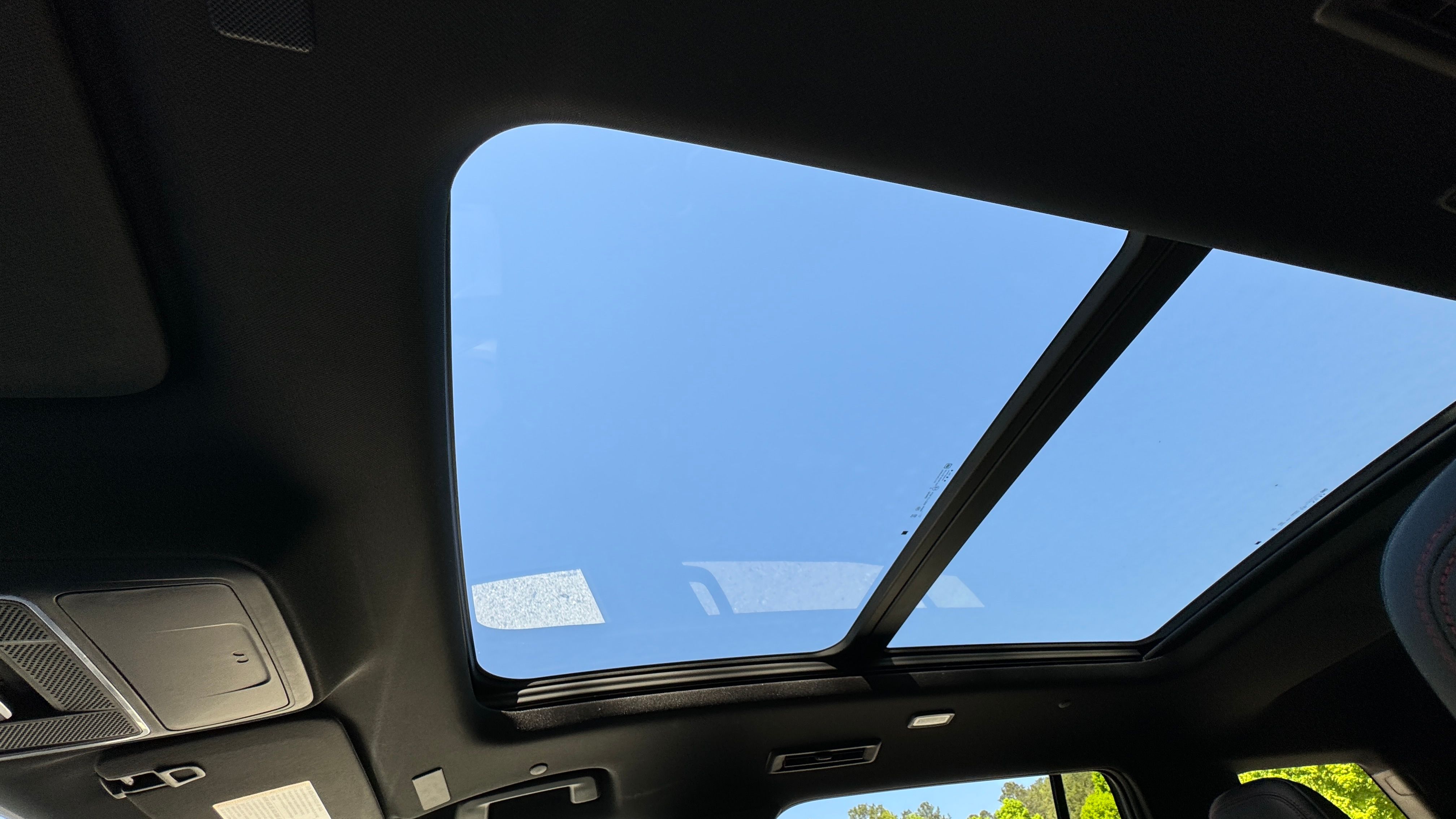 2027 Chevrolet Traverse Interior Photos