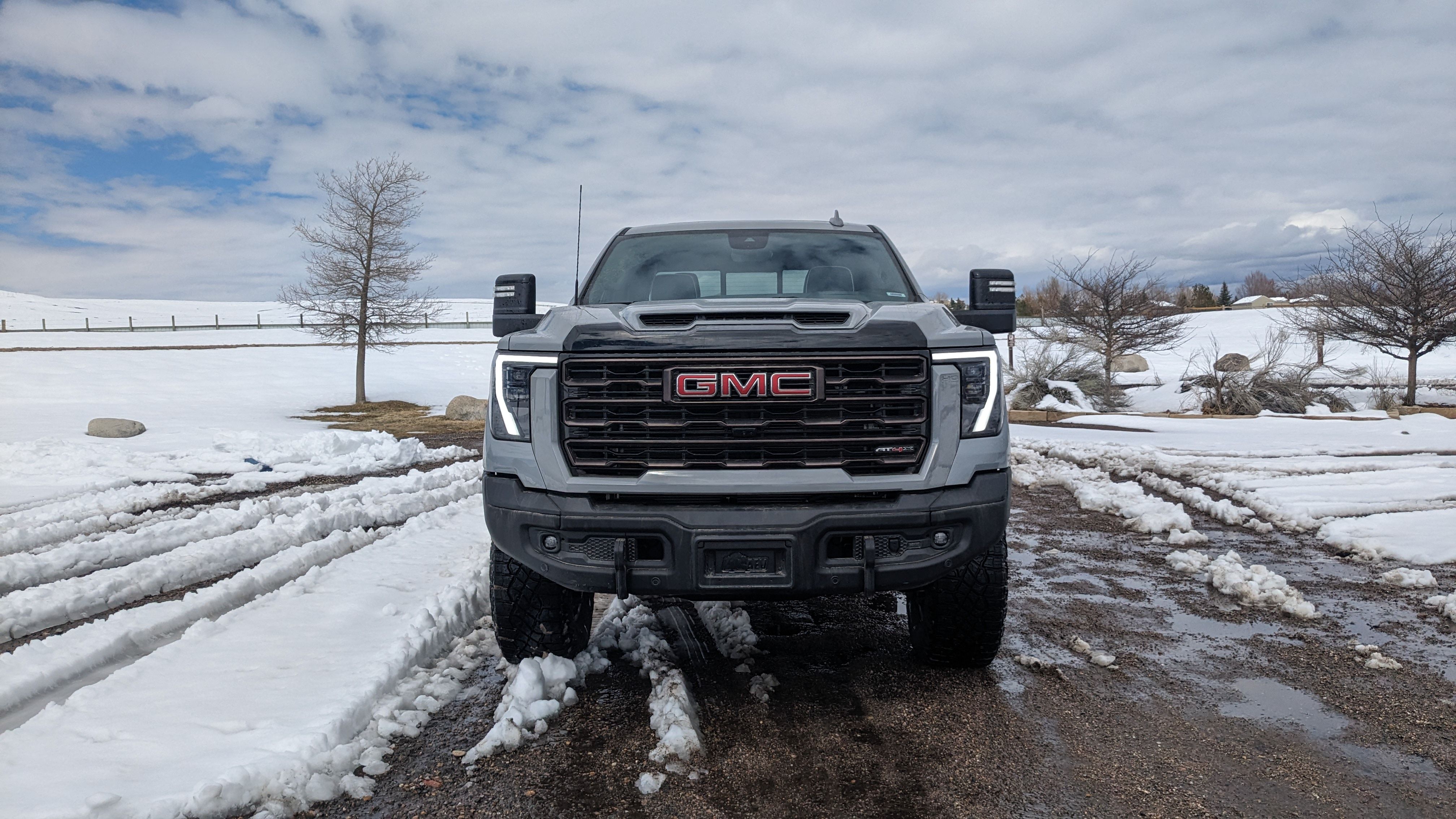 2024 GMC Sierra 2500 HD AT4X AEV Edition Front