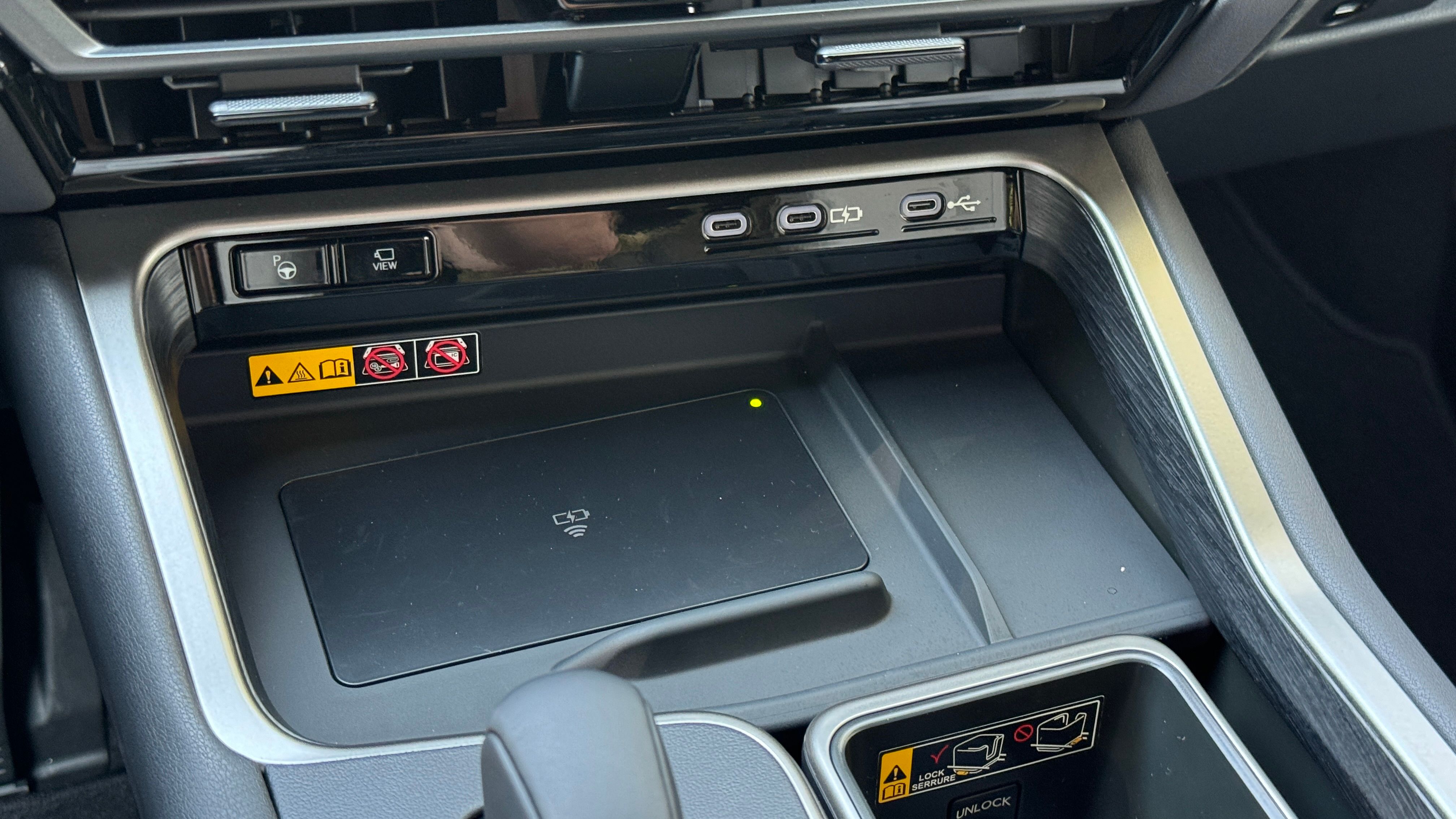2024 Lexus TX PHEV wireless charger