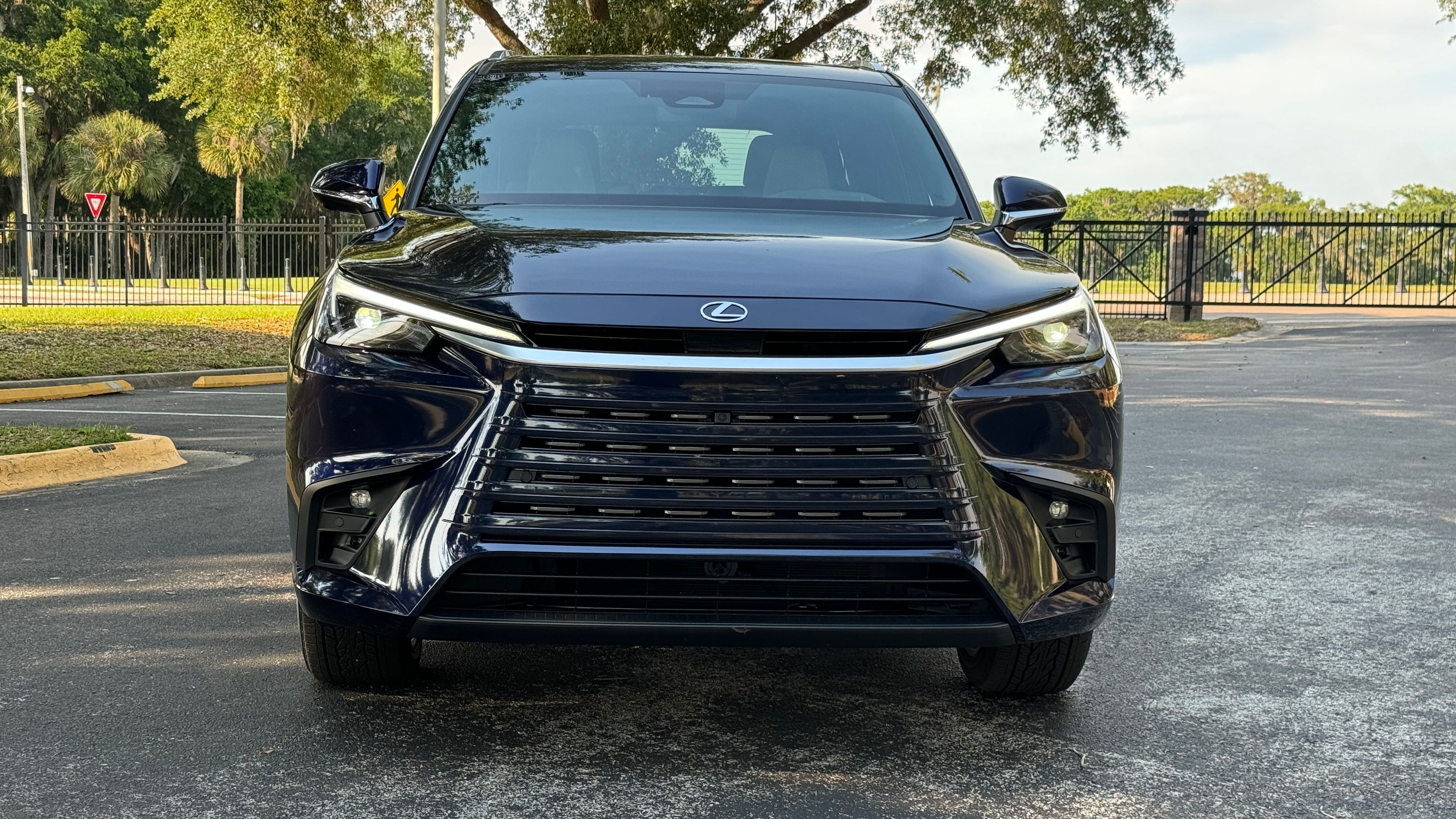 2024 Lexus TX PHEV front static