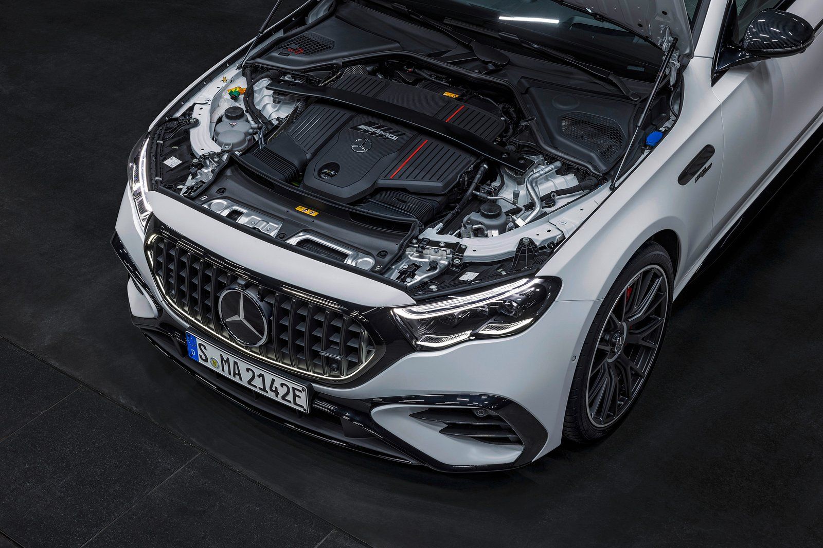 2025 Mercedes-AMG E53 Sedan First Look Review: The Plug-In Six-Cylinder ...
