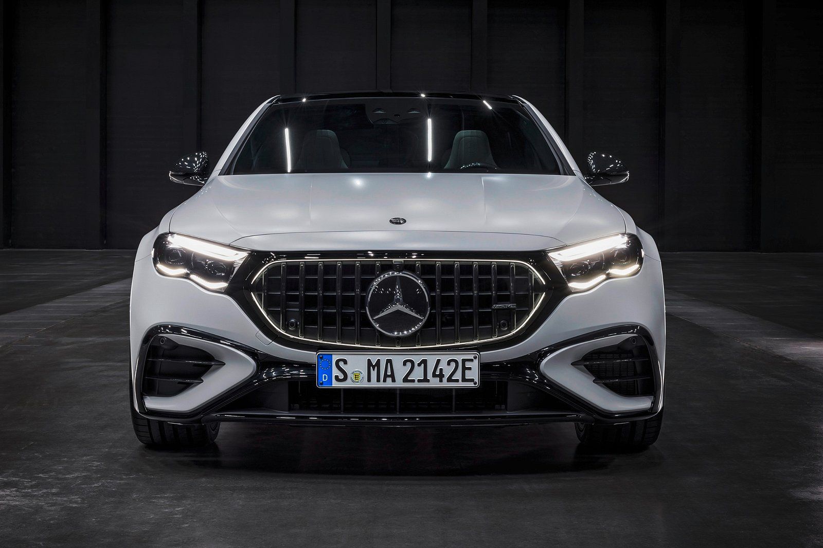 2025 Mercedes-AMG E53 Sedan First Look Review: The Plug-In Six-Cylinder ...