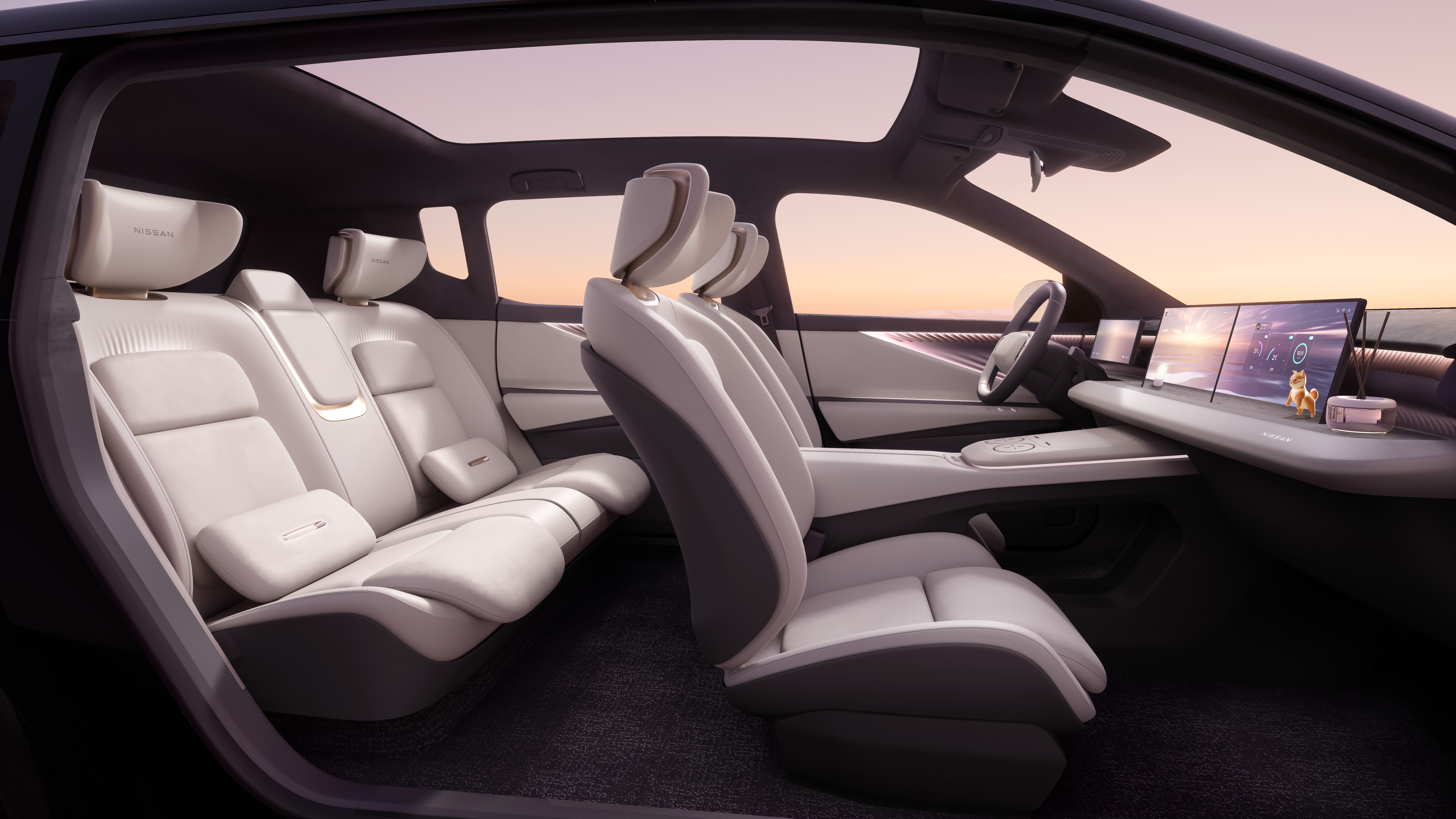 Nissan Epic Concept interior