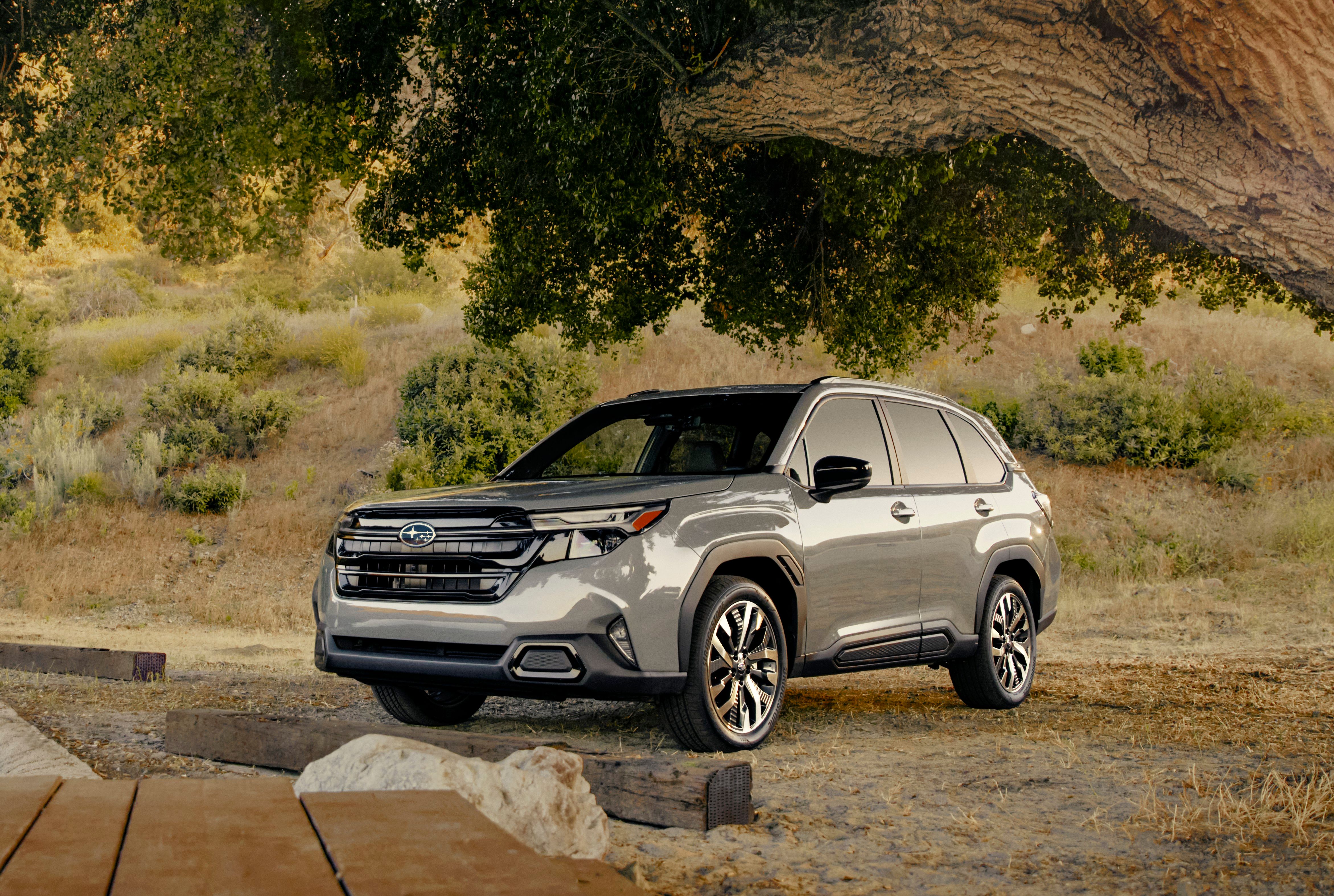 2025 Subaru Forester 3/4 front view