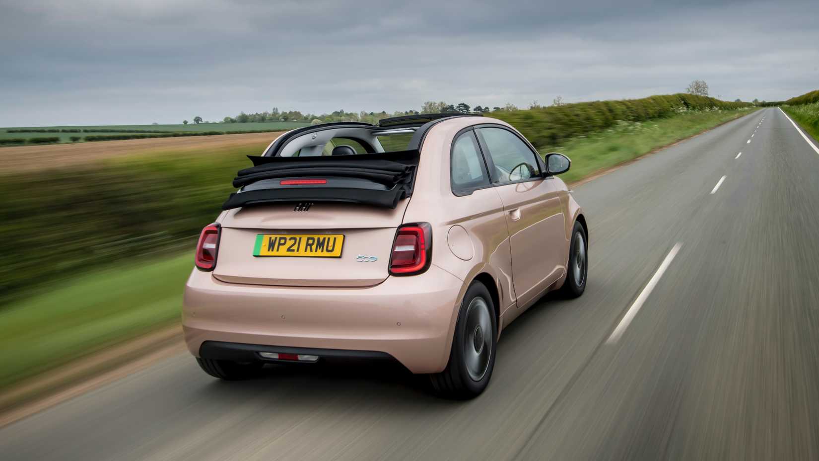 Ausstattung Von 2024 Fiat 500 Cabriolet