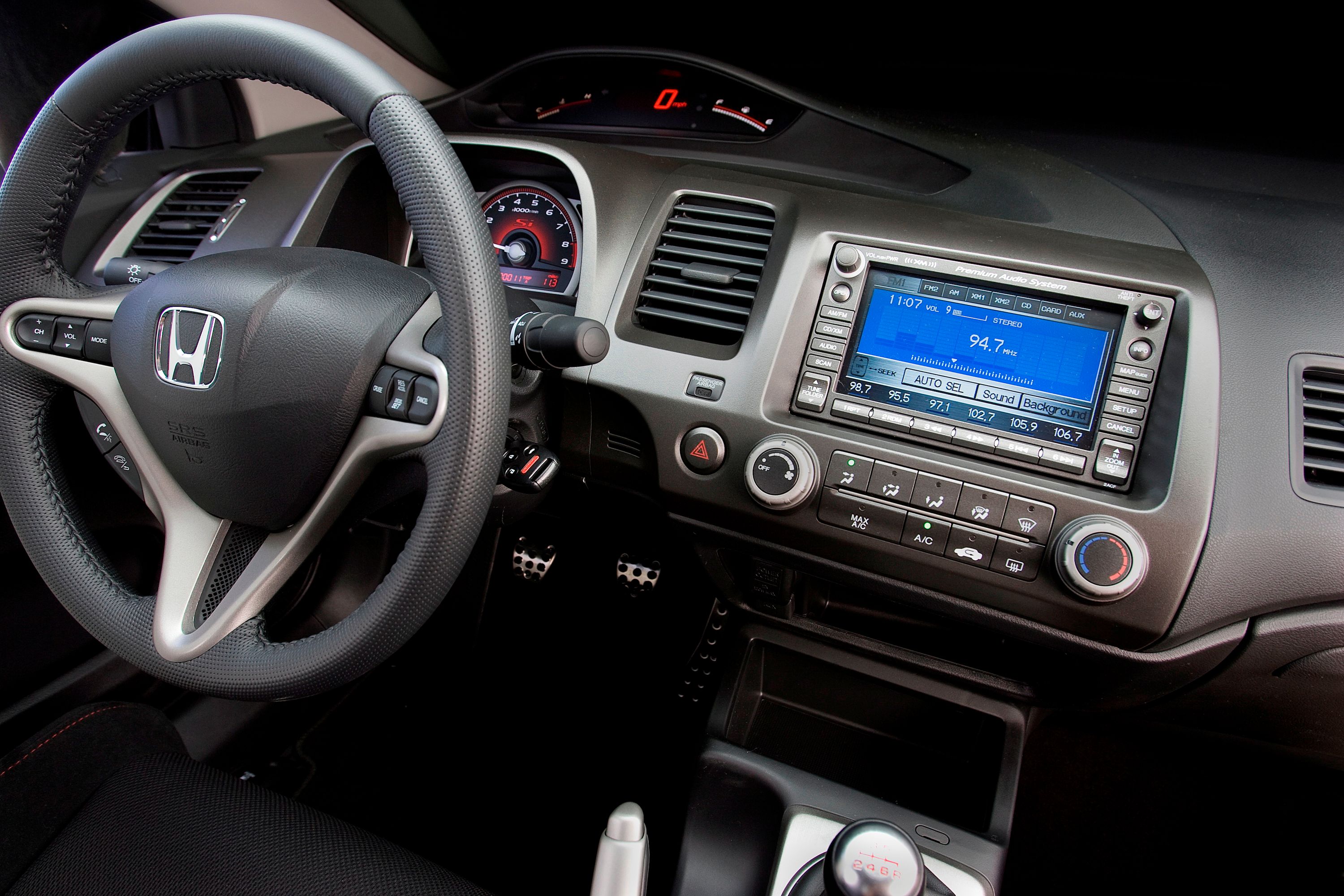 Eighth Generation Honda Civic Si Interior