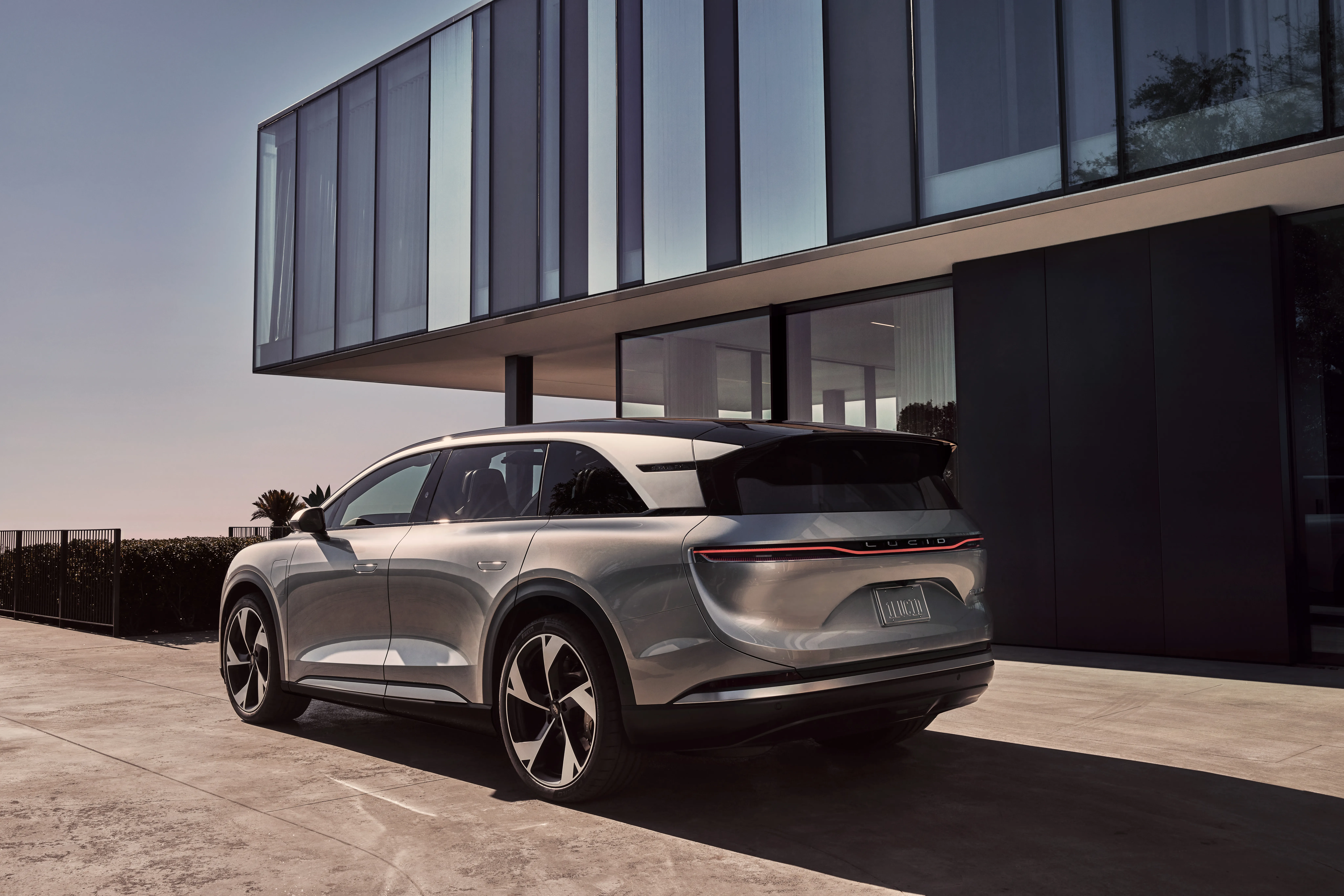 Lucid One Step Closer To Taking Down The Tesla Model X