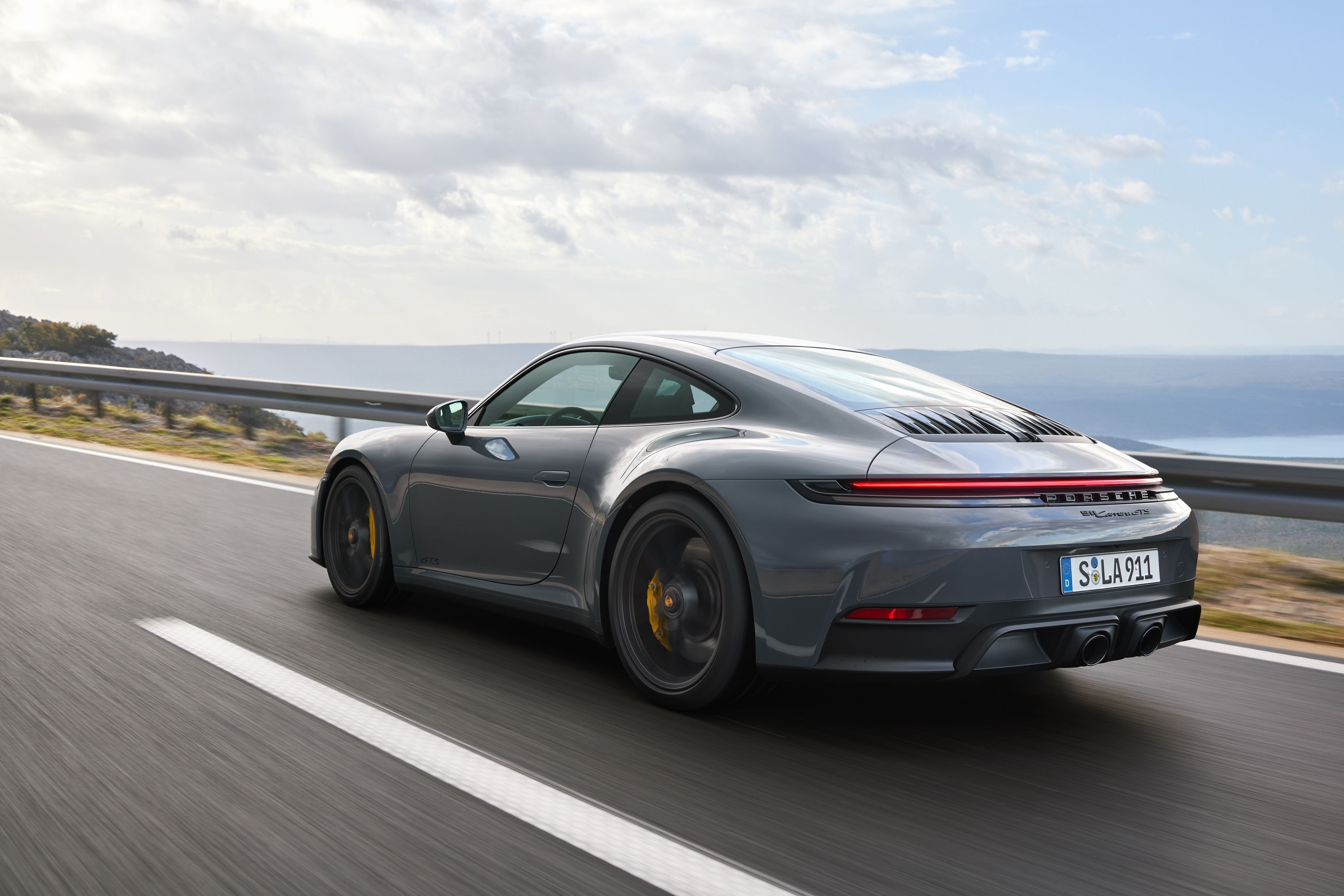 2025 Porsche 911 Carrera - Review | CarBuzz