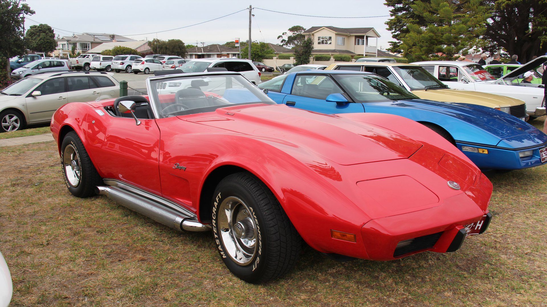 1975 corvette front quarter red