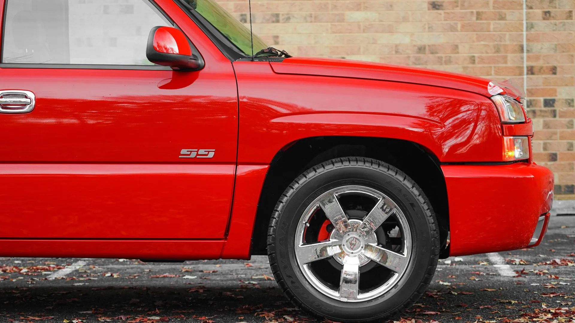 Cateye Chevy Silverado: Everything To Know About The Sharply Styled Pickup, image size:1500x844