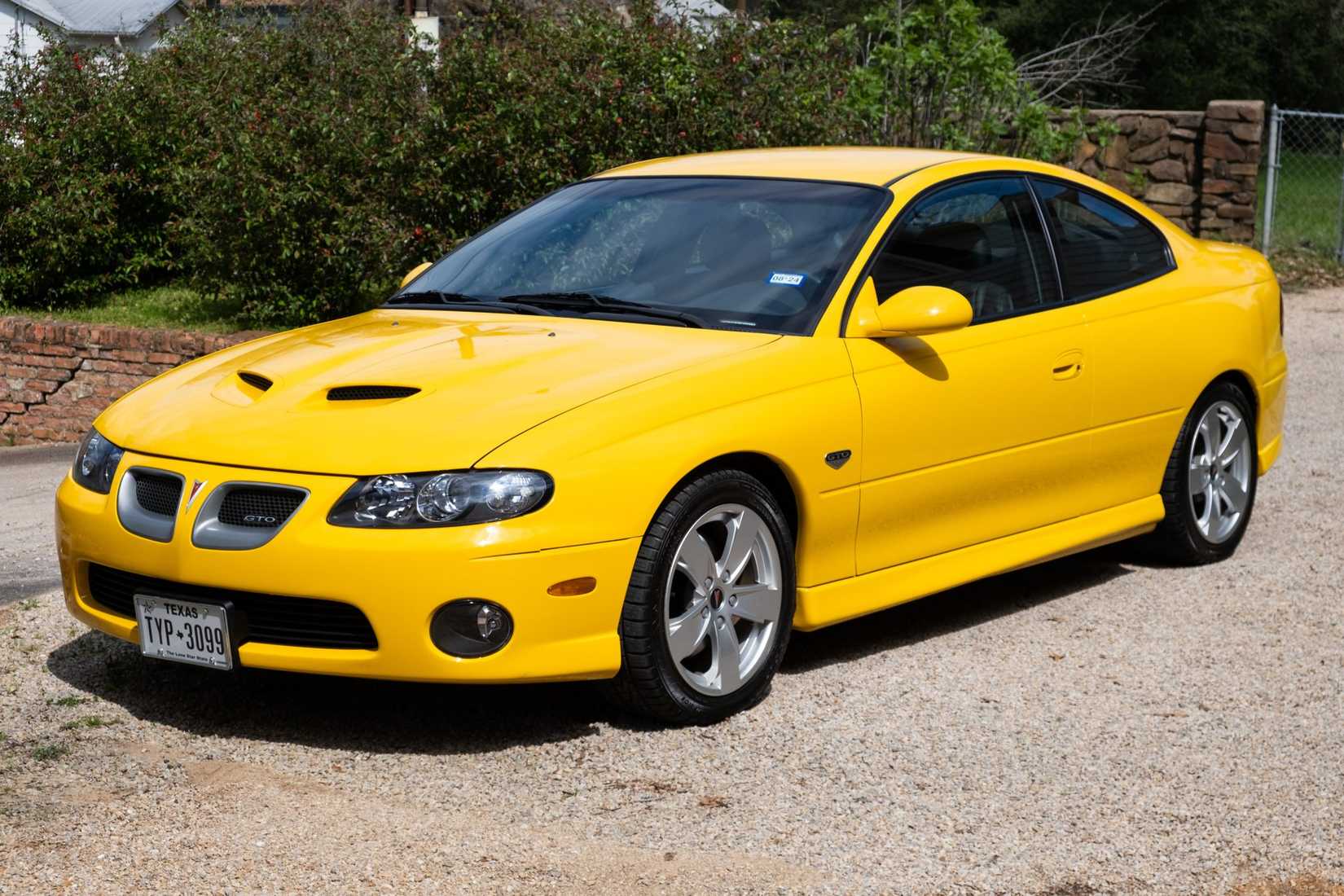 Cheap Muscle Cars You Can Buy For Under $15k