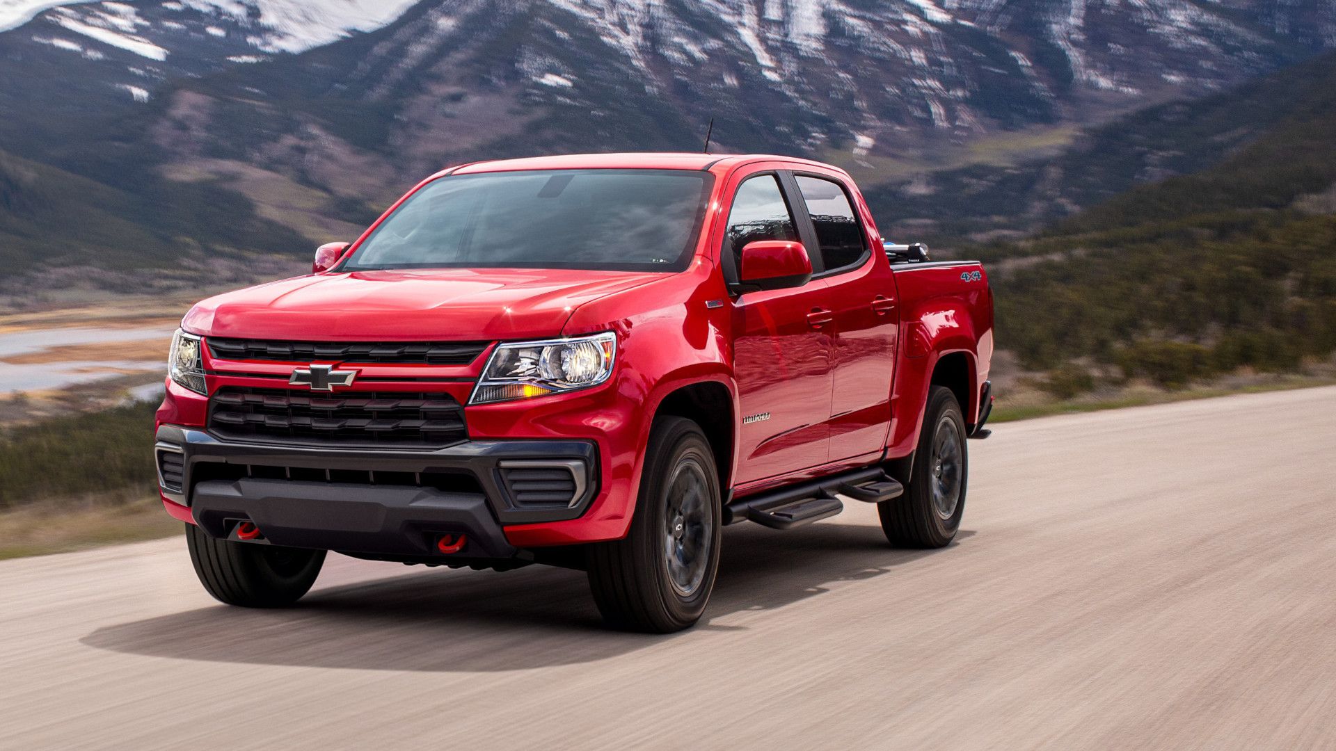 2022 Chevrolet Colorado front