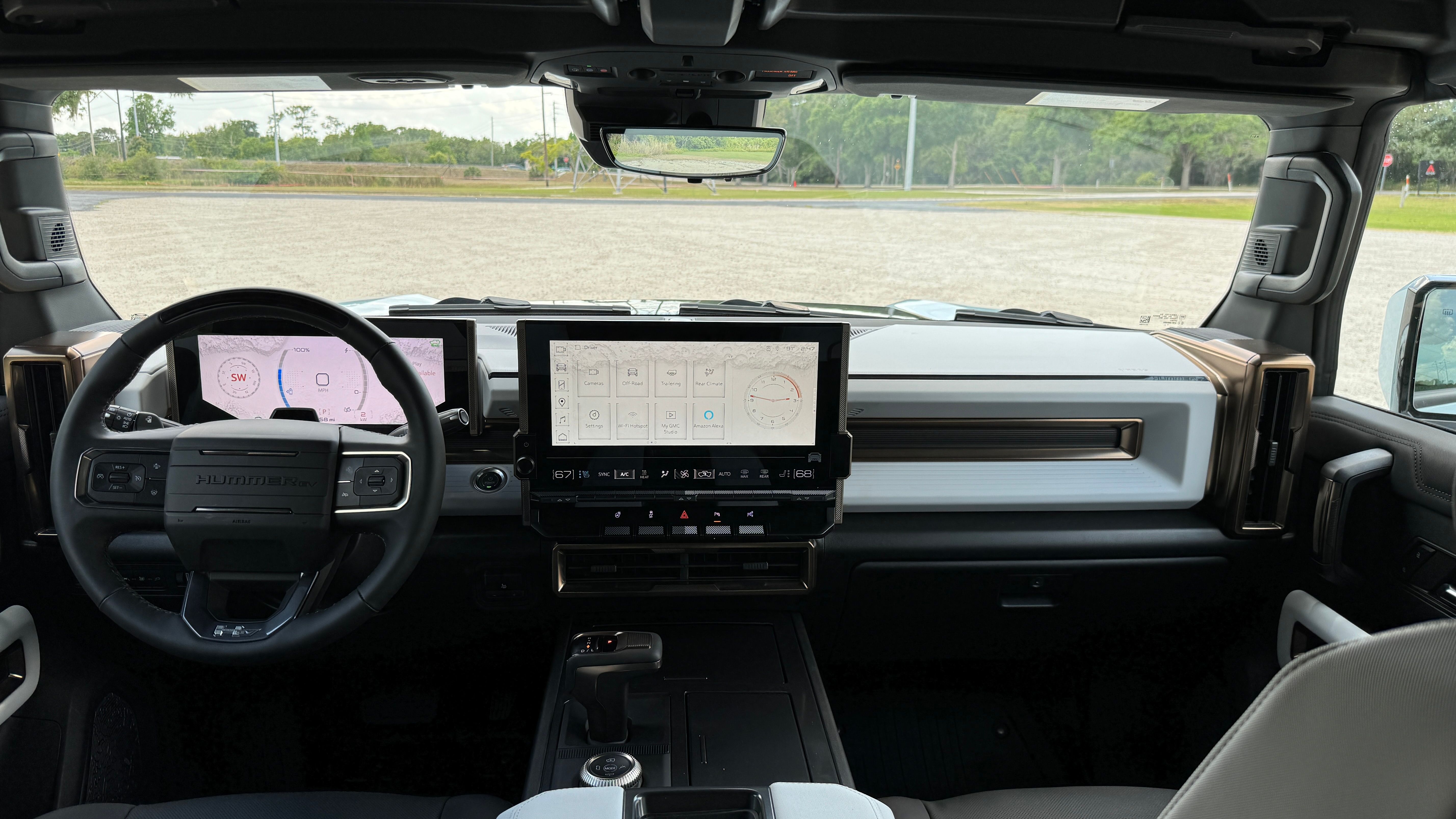 2024 GMC Hummer EV SUV dash