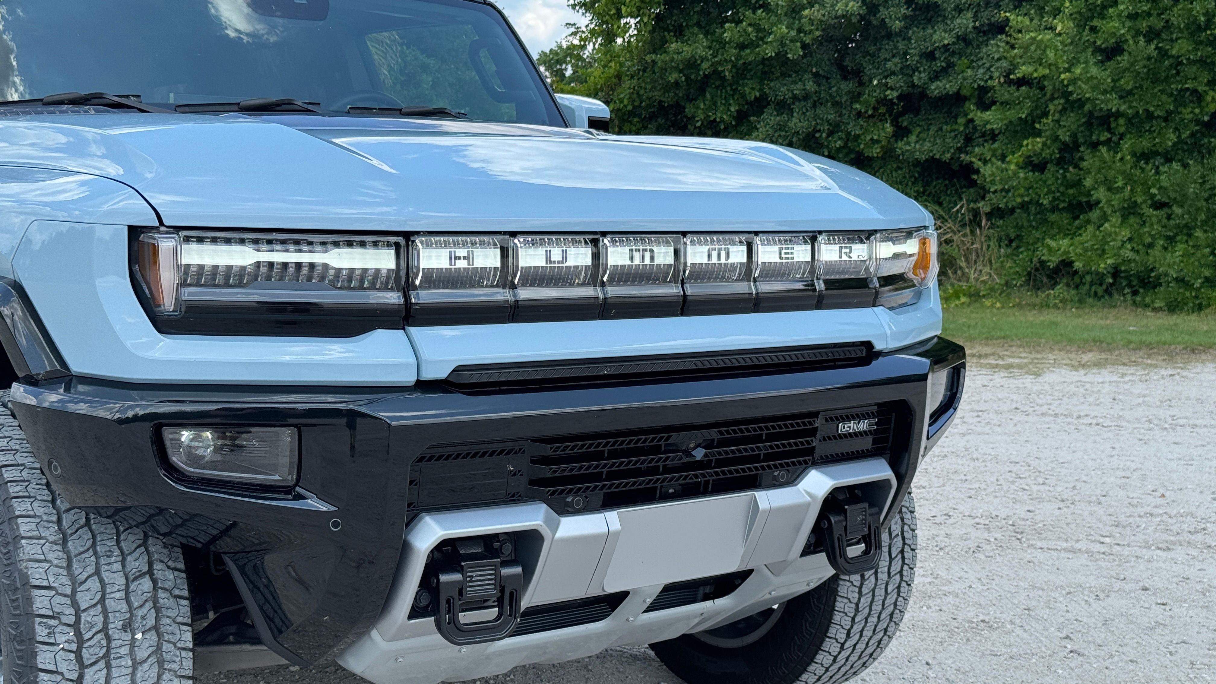 2027 GMC HUMMER EV SUV Pricing, Photos & Specs