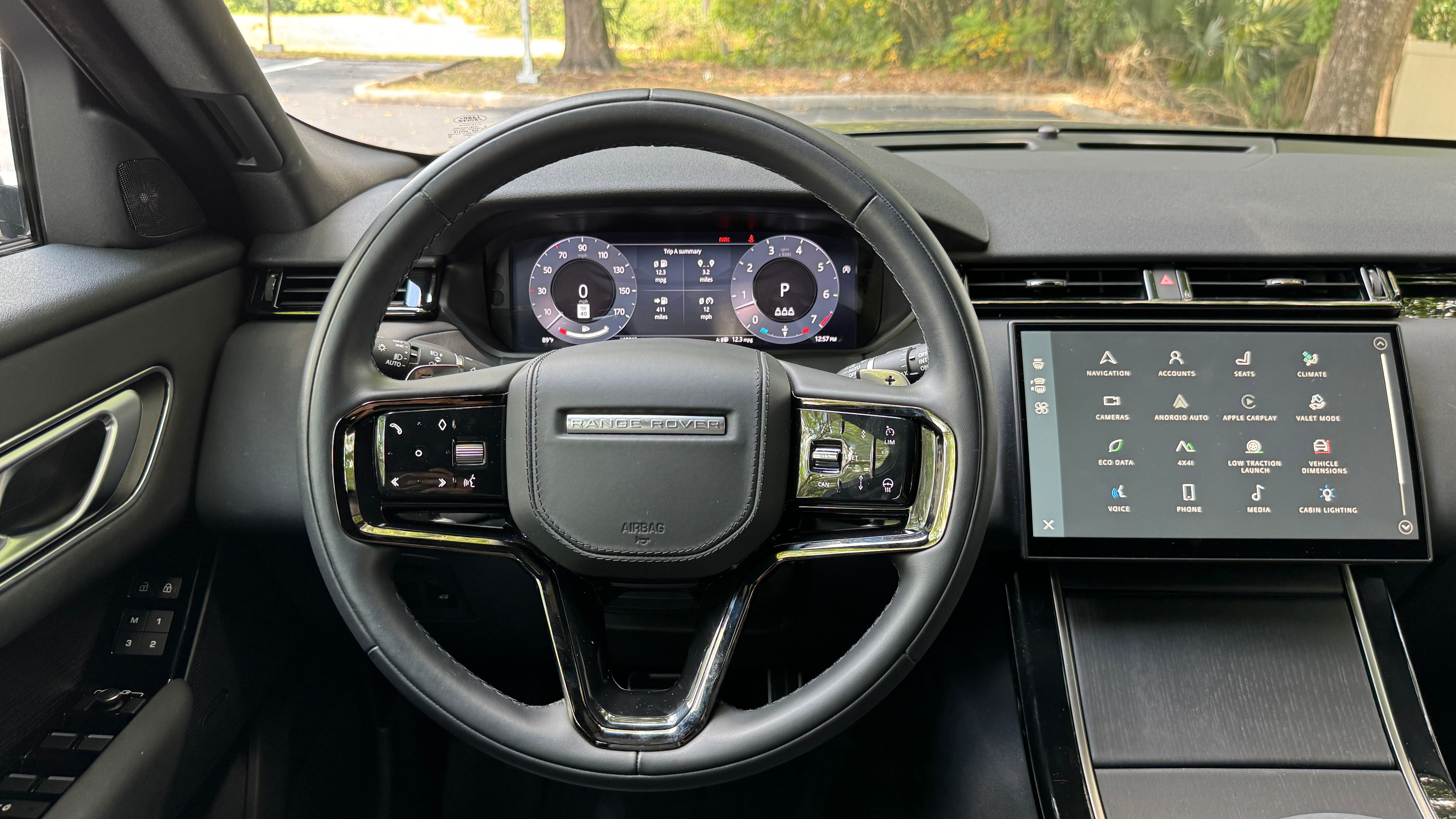 2024 Land Rover Range Rover Velar steering wheel