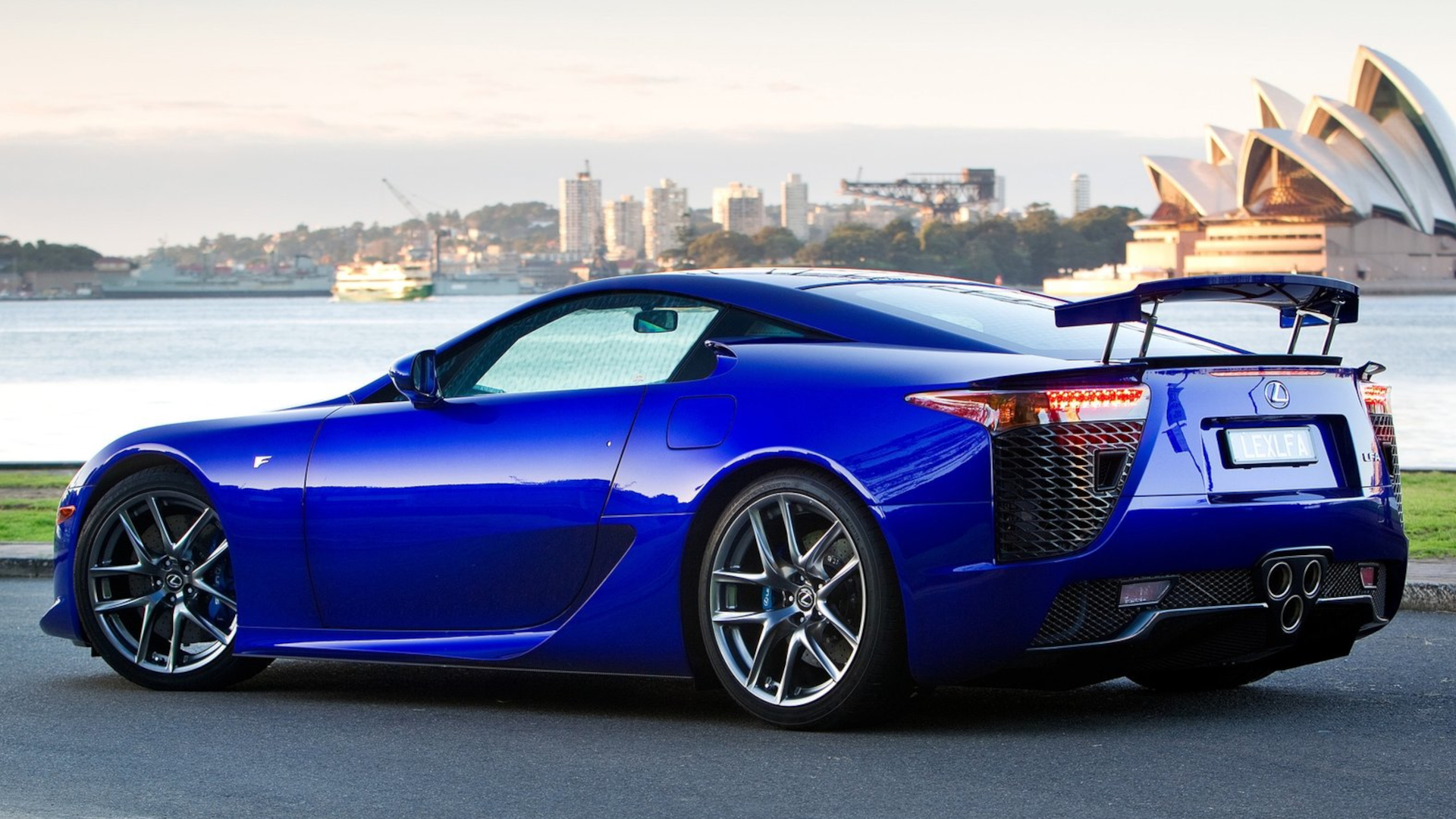 lexus lfa rear