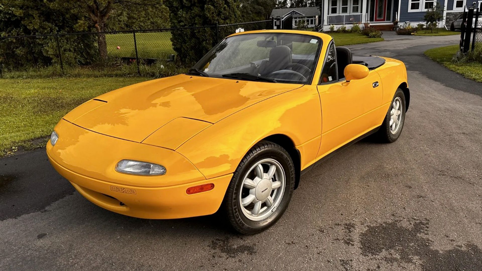 First-Gen Mazda MX-5 Miata: Pop-Up Headlights And 9 Other Features That ...