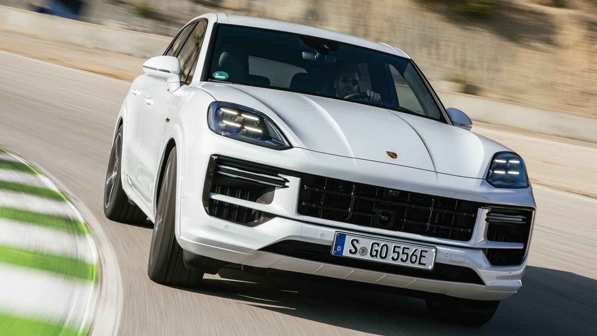 Porsche Cayenne 1