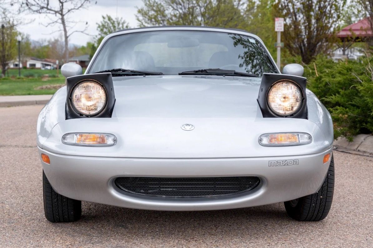 First-Gen Mazda MX-5 Miata: Pop-Up Headlights And 9 Other Features That ...